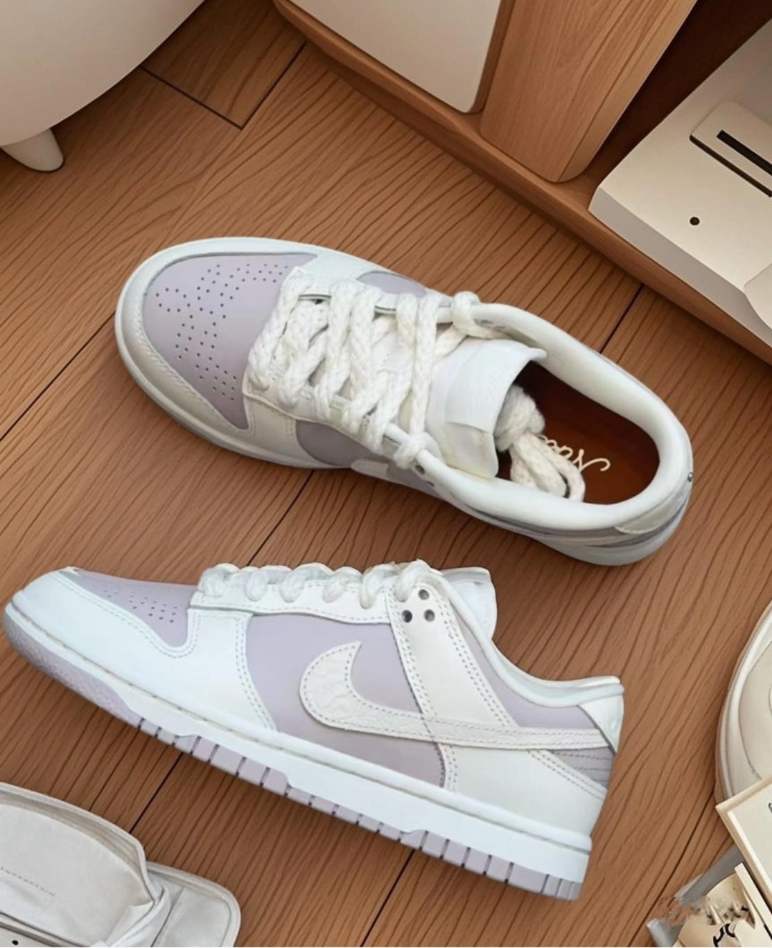 女鞋 NIKE W DUNK LOW 灰紫 復古 浮雕 麻繩鞋帶 低筒休閒鞋【IH0639-011】