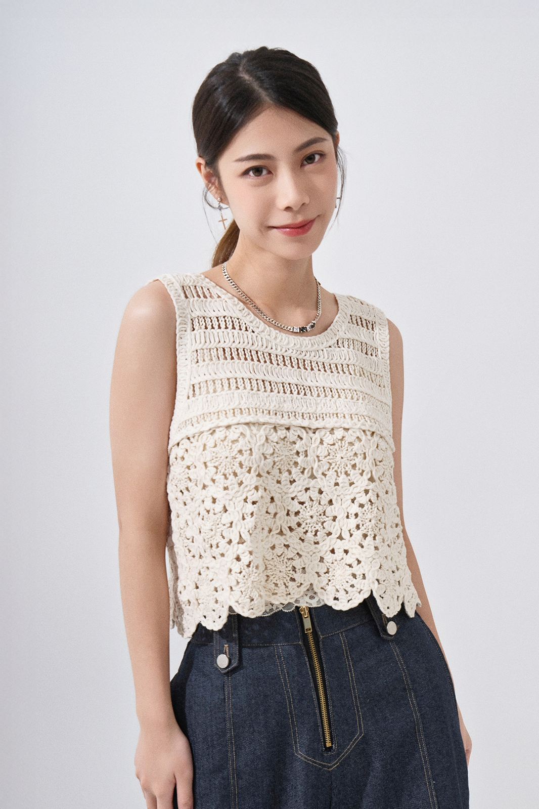 通花間拼花花線勾背心 (現貨款式）