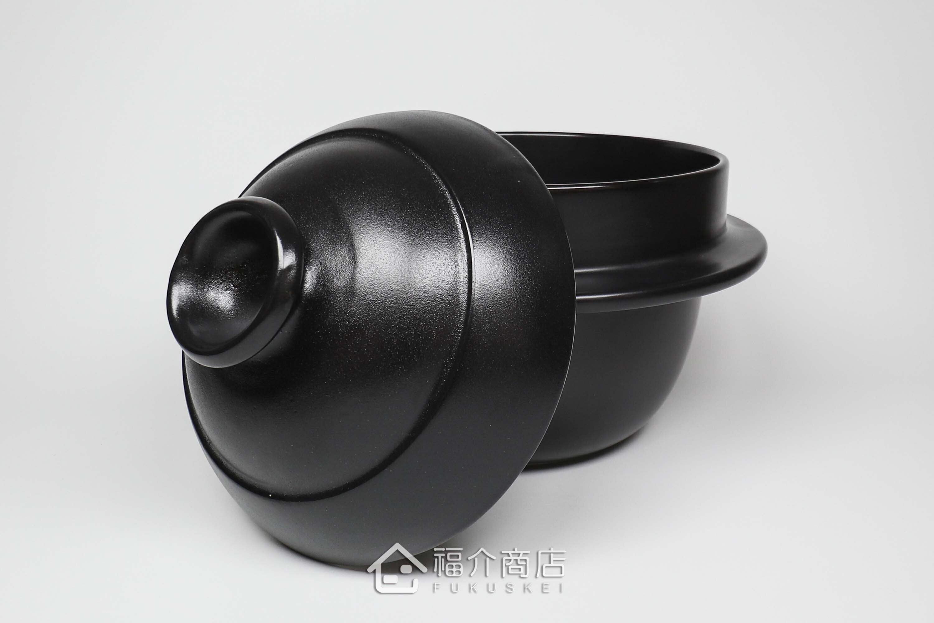 煮飯用陶瓷材質的飯鍋