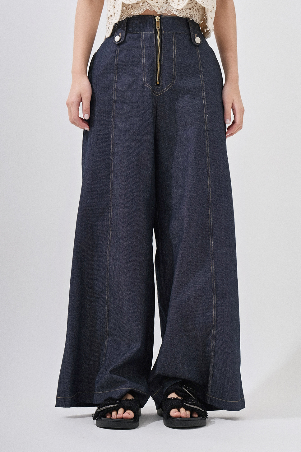 水手風明拉鏈牛仔闊褲  (現貨款式）