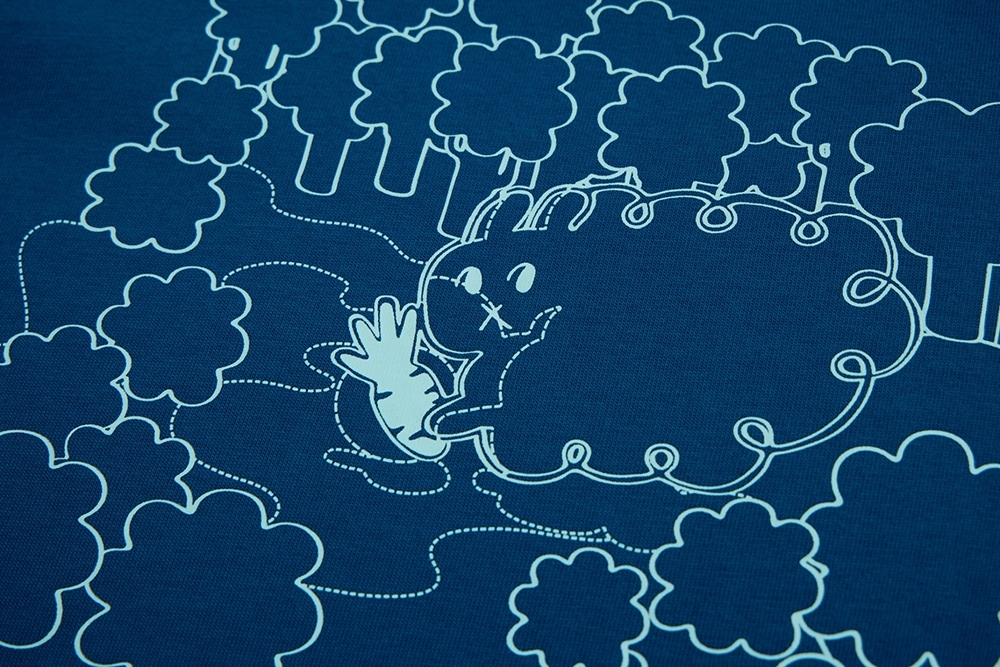 [The Pooch] Grabbit: The Luminous Carrot T-shirt