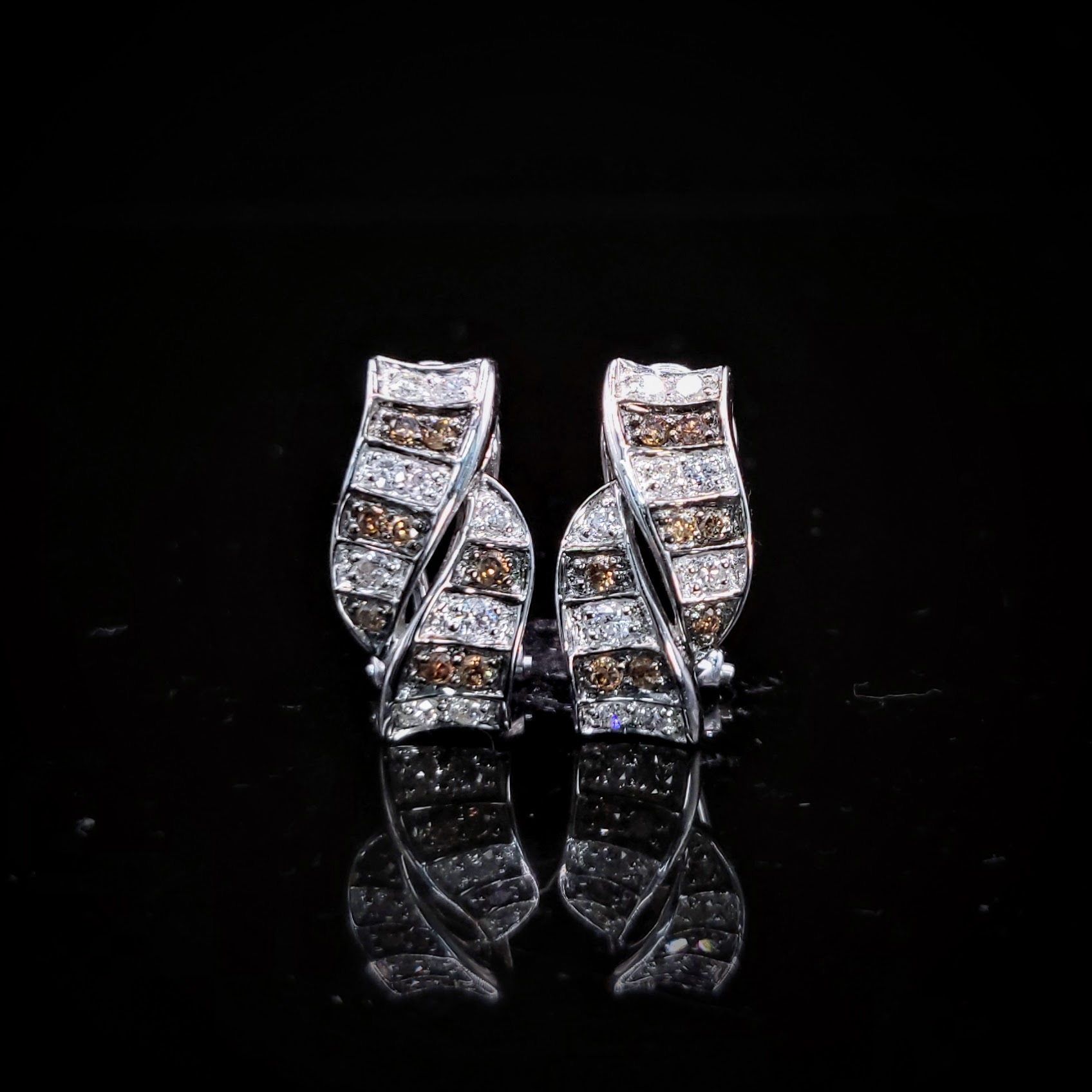 18K White Gold 0.76ct Diamond Hoop Earrings