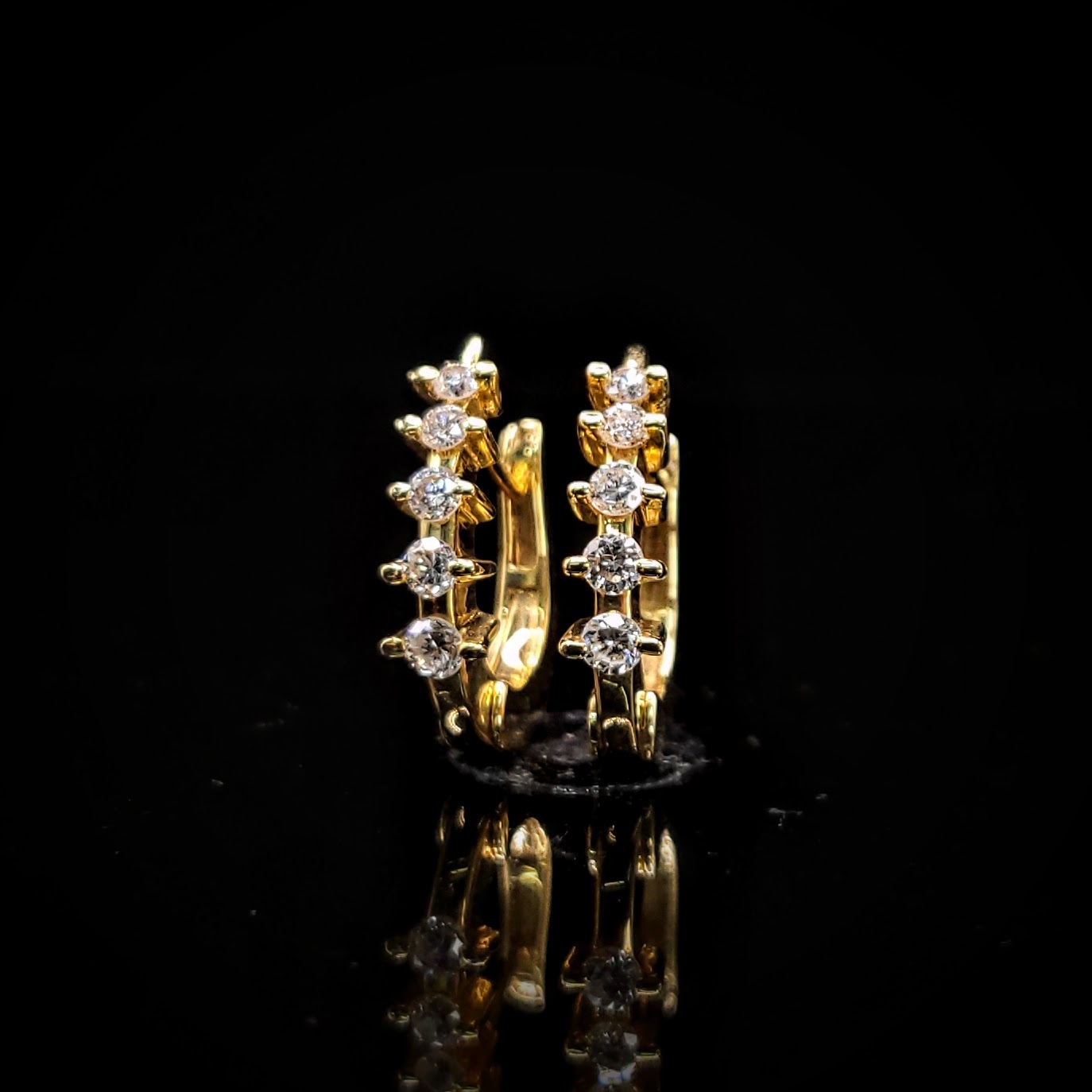 18K Yellow Gold 0.32ct Diamond Hoop Earrings