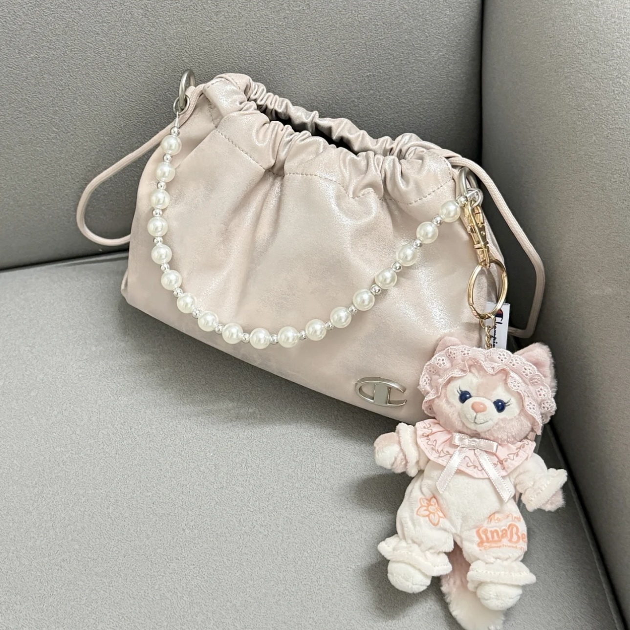 CHAMPION 雲朵包 珍珠鏈條 慵懶質感 經典品牌LOGO 休閒 小號 手提 單肩包