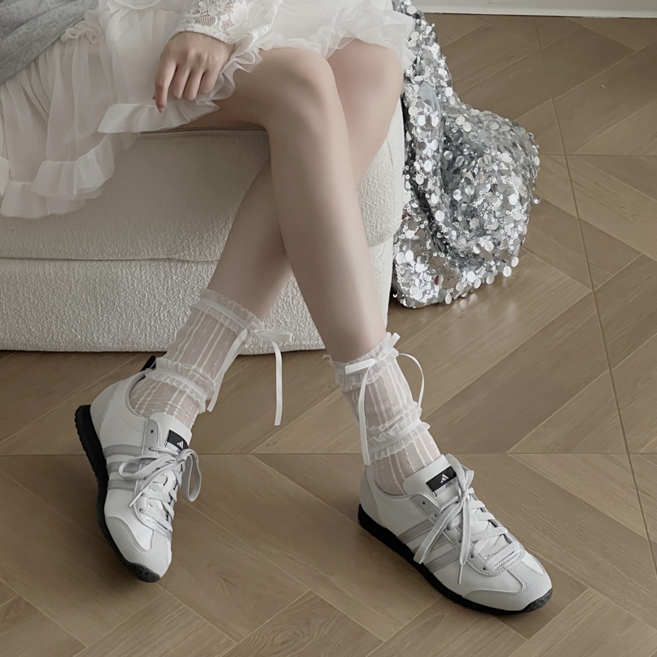 ADIDAS VS JOG 2.0 白銀 灰色 金屬銀 低飽和色系 男女同款 中性鞋 休閒 愛迪達 JR4653