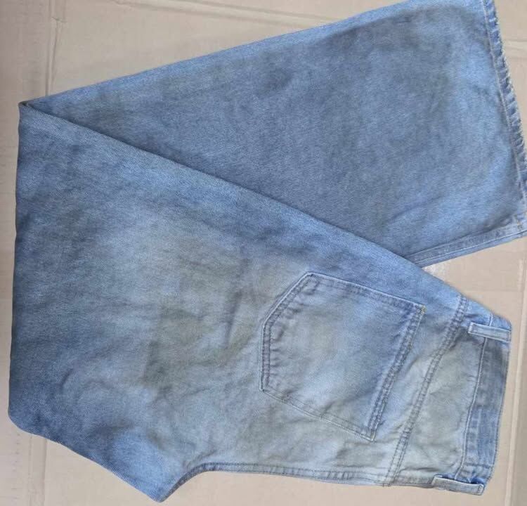 韓國 破爛牛仔褲 <清貨價貨品，不設退換>((AT5 574)