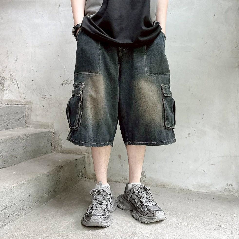 韓國短褲 鉚釘工裝仿舊六分牛仔短褲 80886