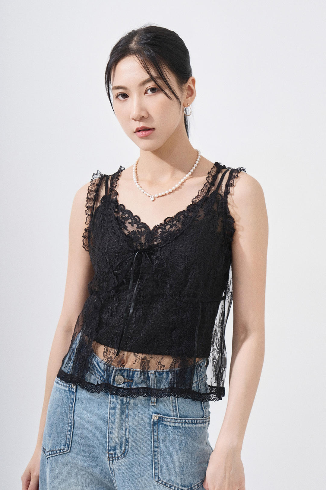 內衣款荷葉邊蕾絲背心 (現貨款式）