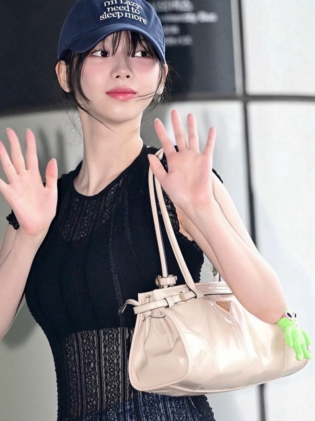 HOODHOOD 外星人玩偶鑰匙圈吊飾 KARINA/金桐儇同款