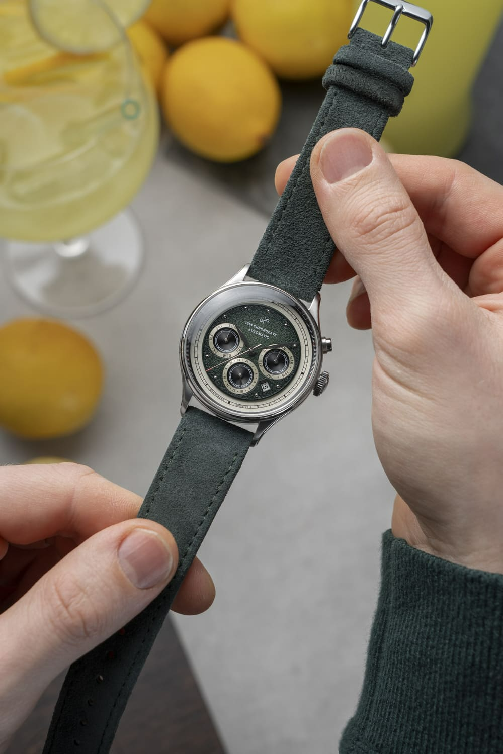 1564 Chronodate Automatic - Steel/Garnish Green