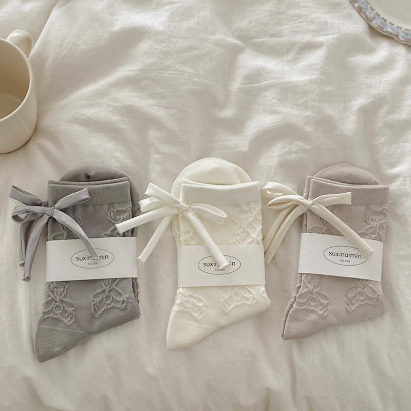 《05161》壓紋熊熊與蝴蝶結短襪(5色)