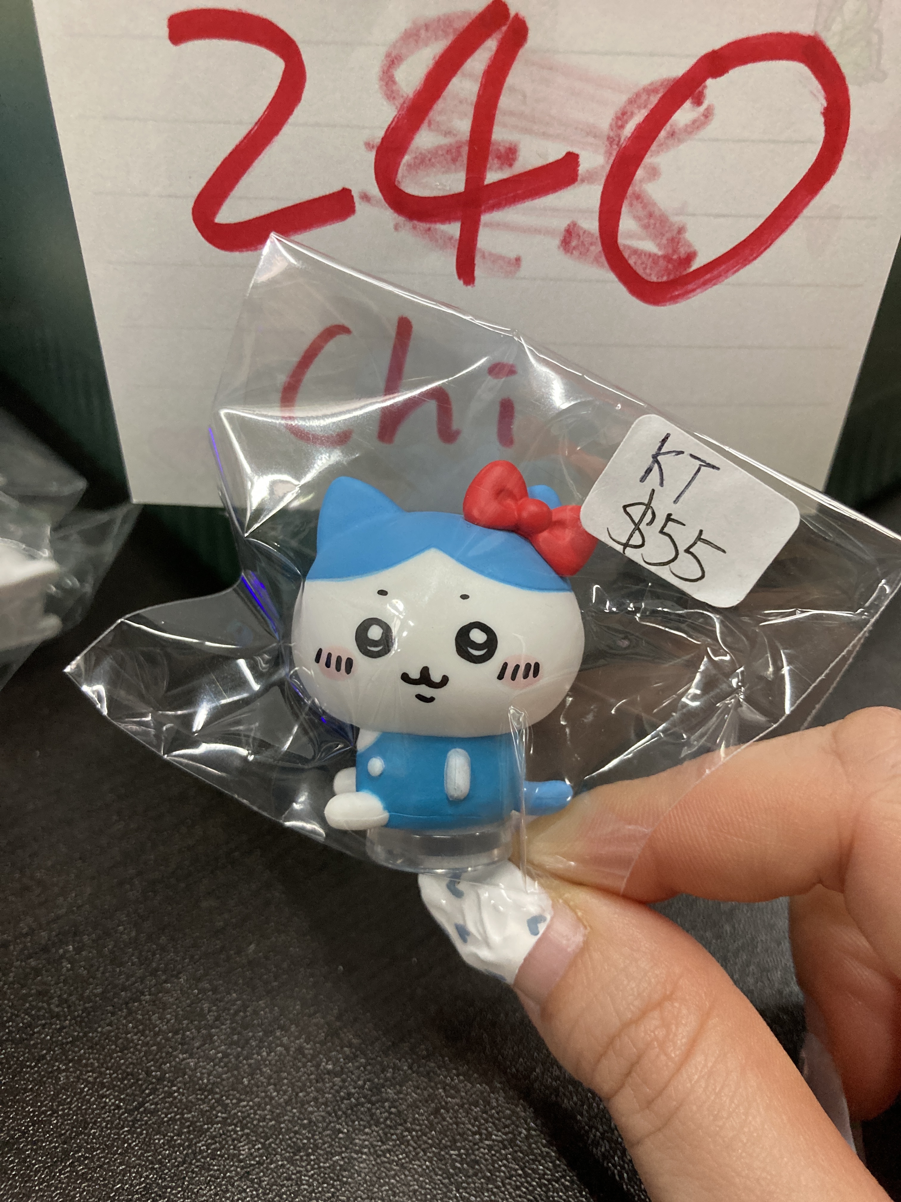 CHIIKAWA 八字貓 (KT) FIGURE#240