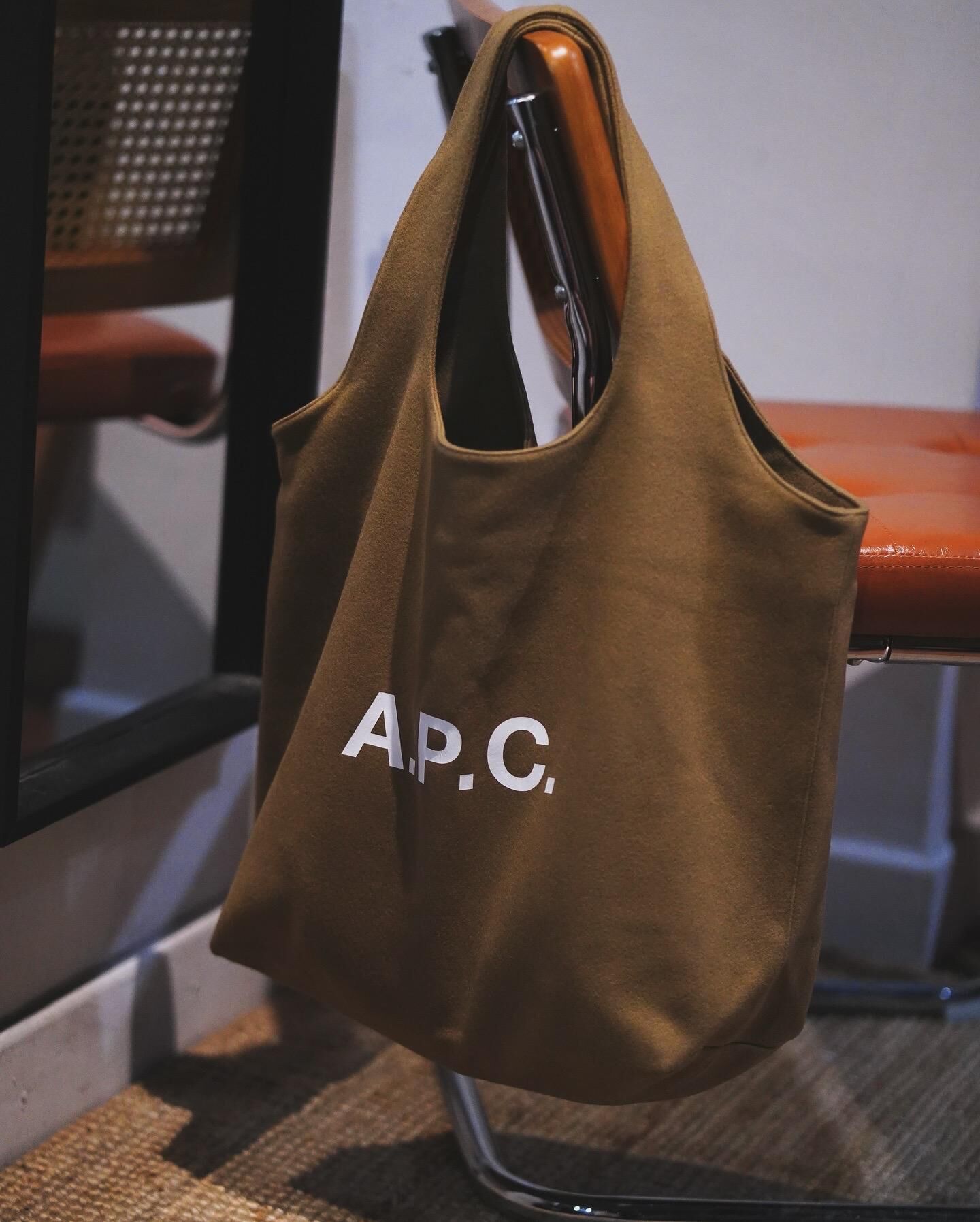 現貨|A.P.C. Ninon Tote TAN