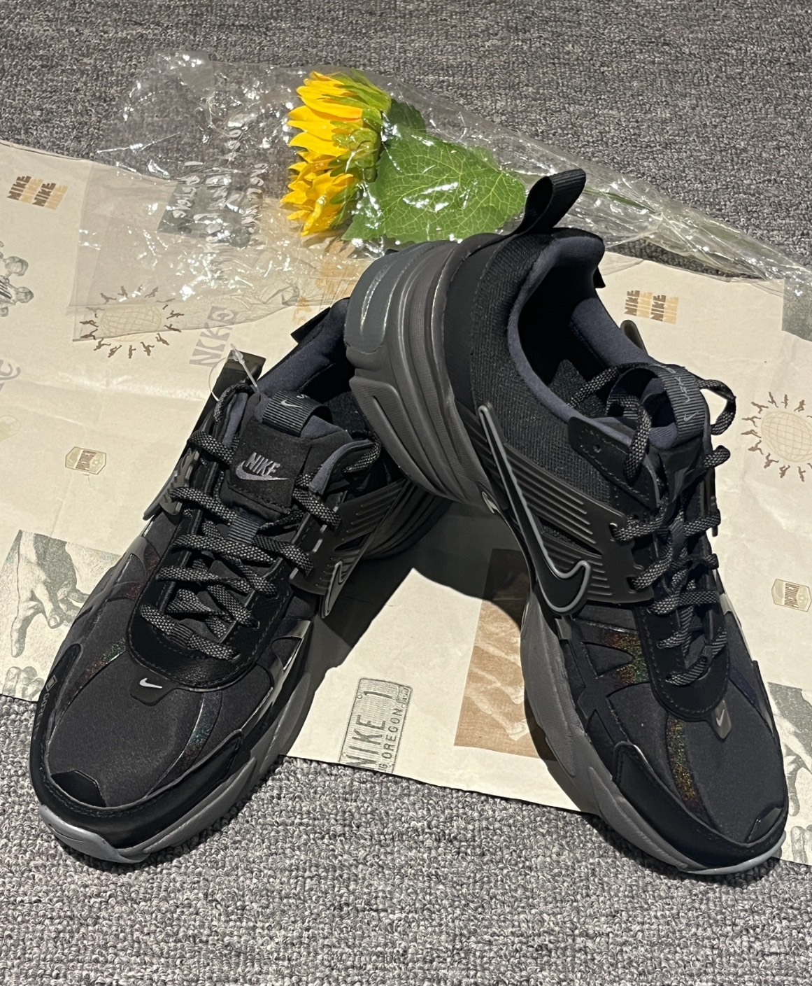 Nike V2K GORE-TEX 防水跑鞋（女款／黑）