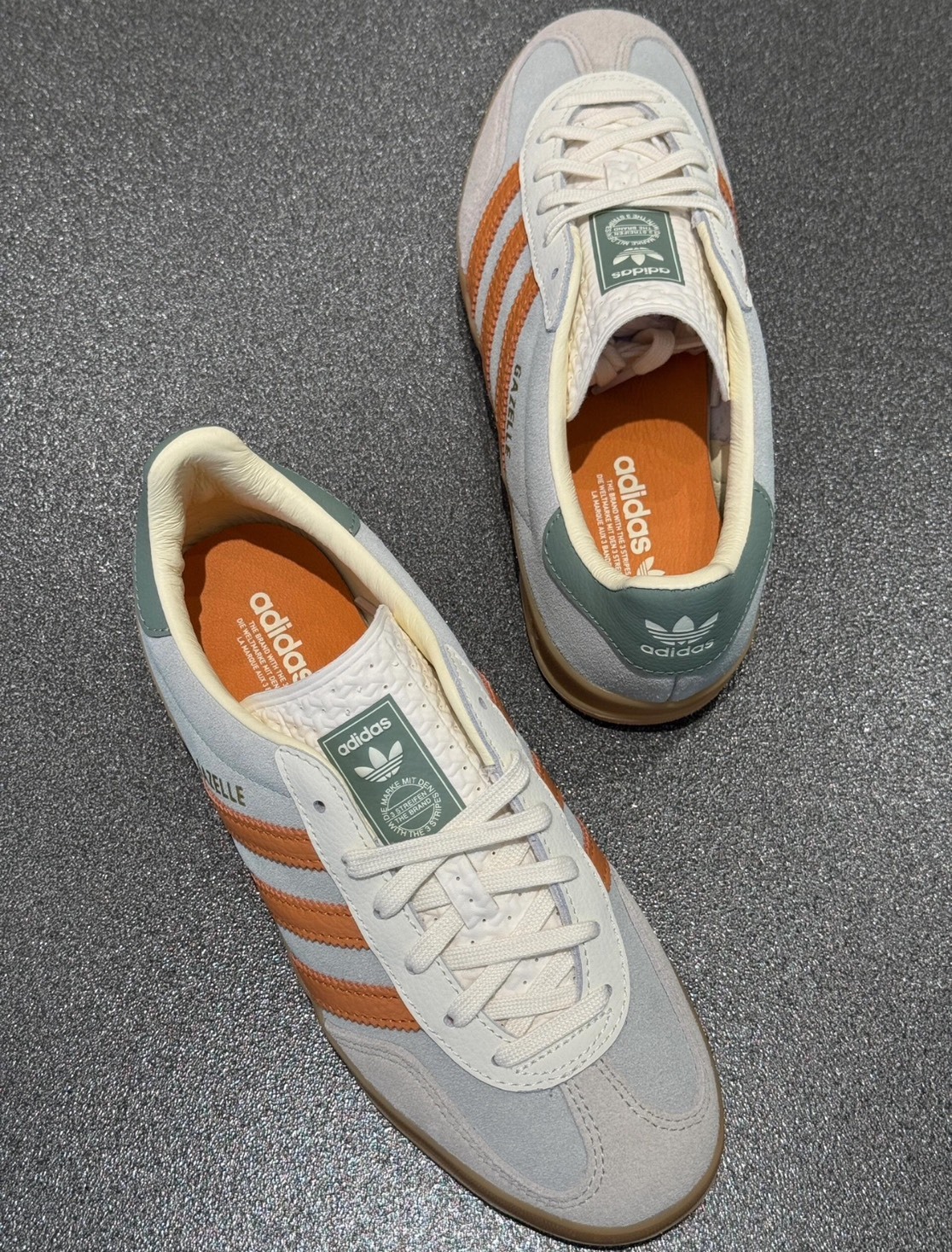 adidas Gazelle Indoor 復古灰白板鞋（男款）
