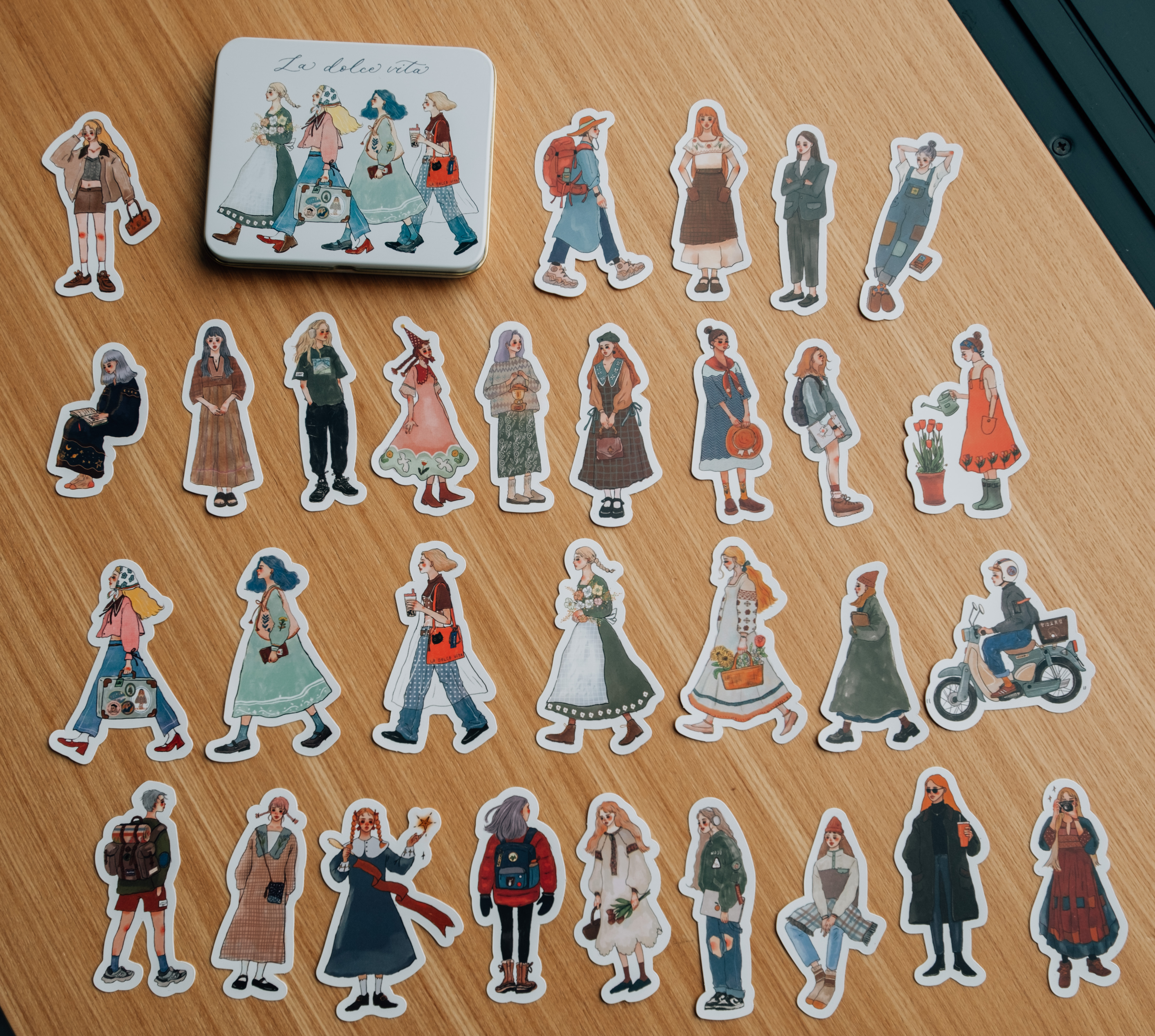 我們快樂地向前走 甜蜜生活 鐵盒貼紙組｜甜蜜生活