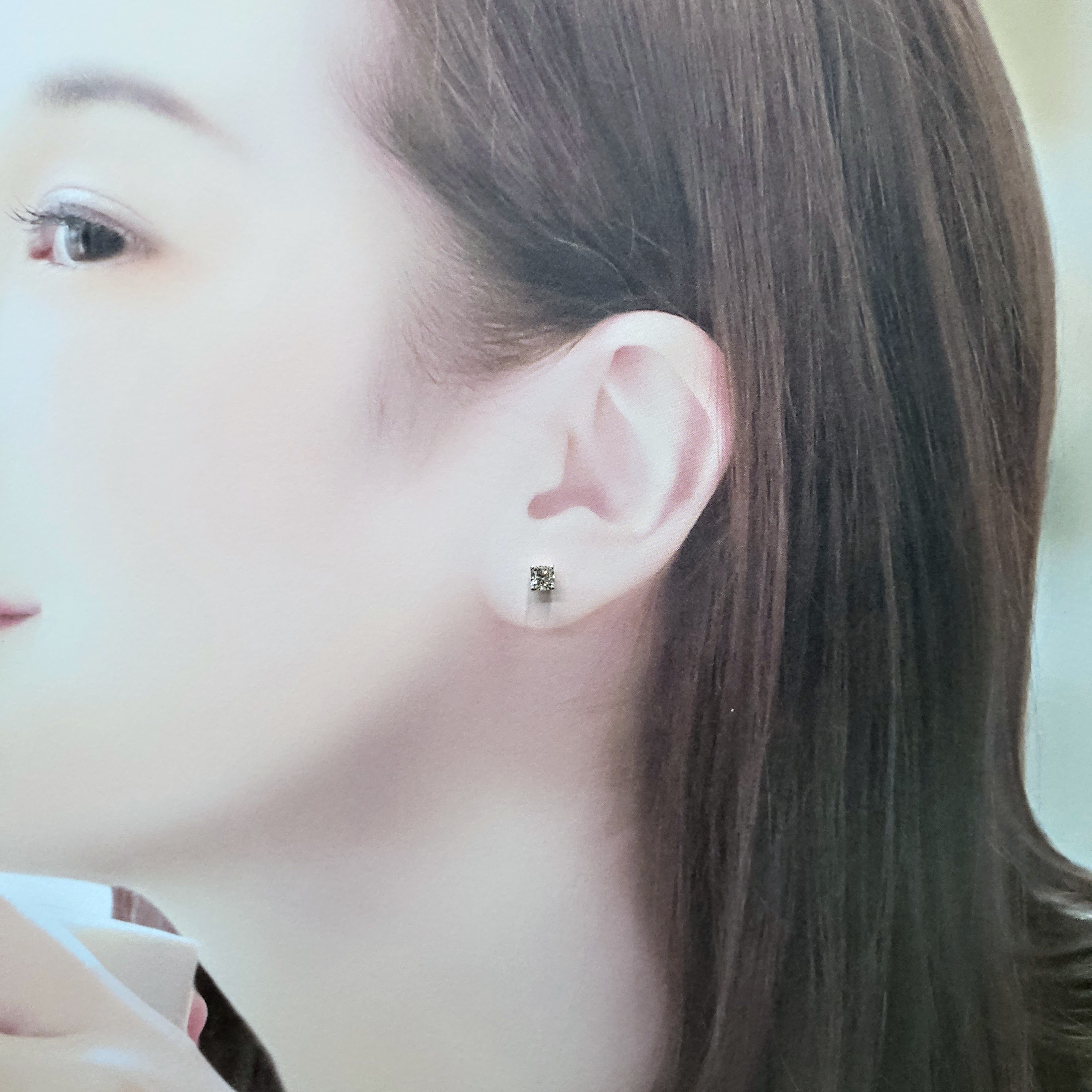 18K White Gold 0.84ct Fancy Champagne Cushion Cut Diamond Earrings