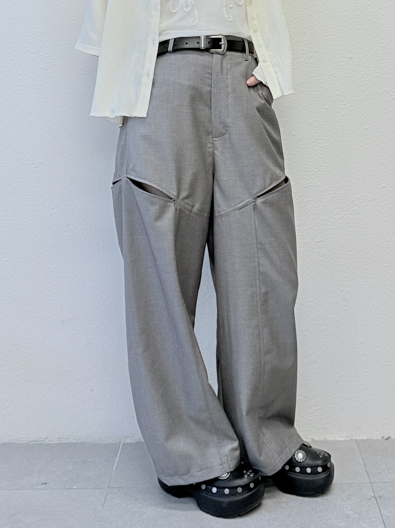 可破洞！西褲 - TR52565