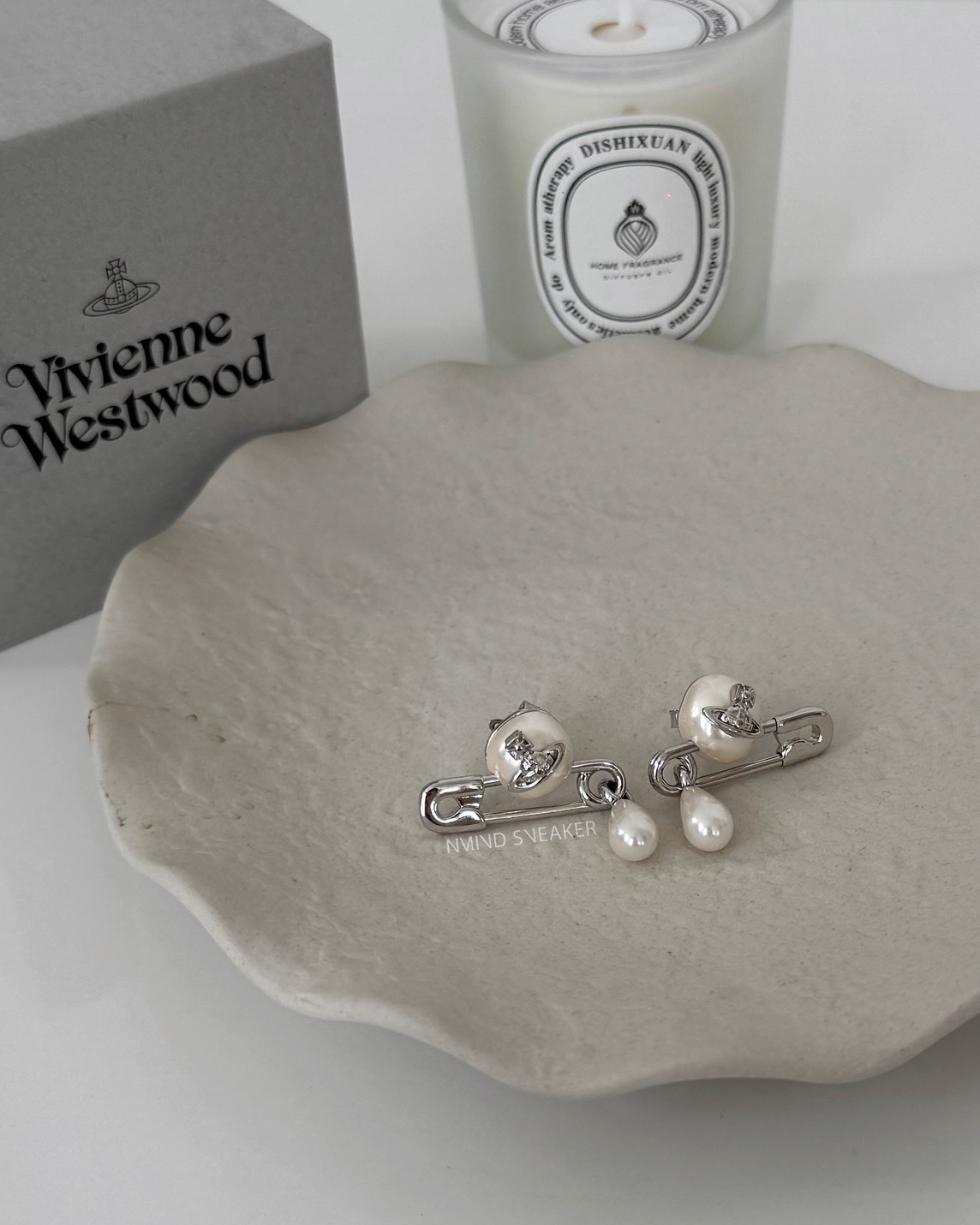 <快速出貨> Vivienne Westwood 珍珠別針耳環