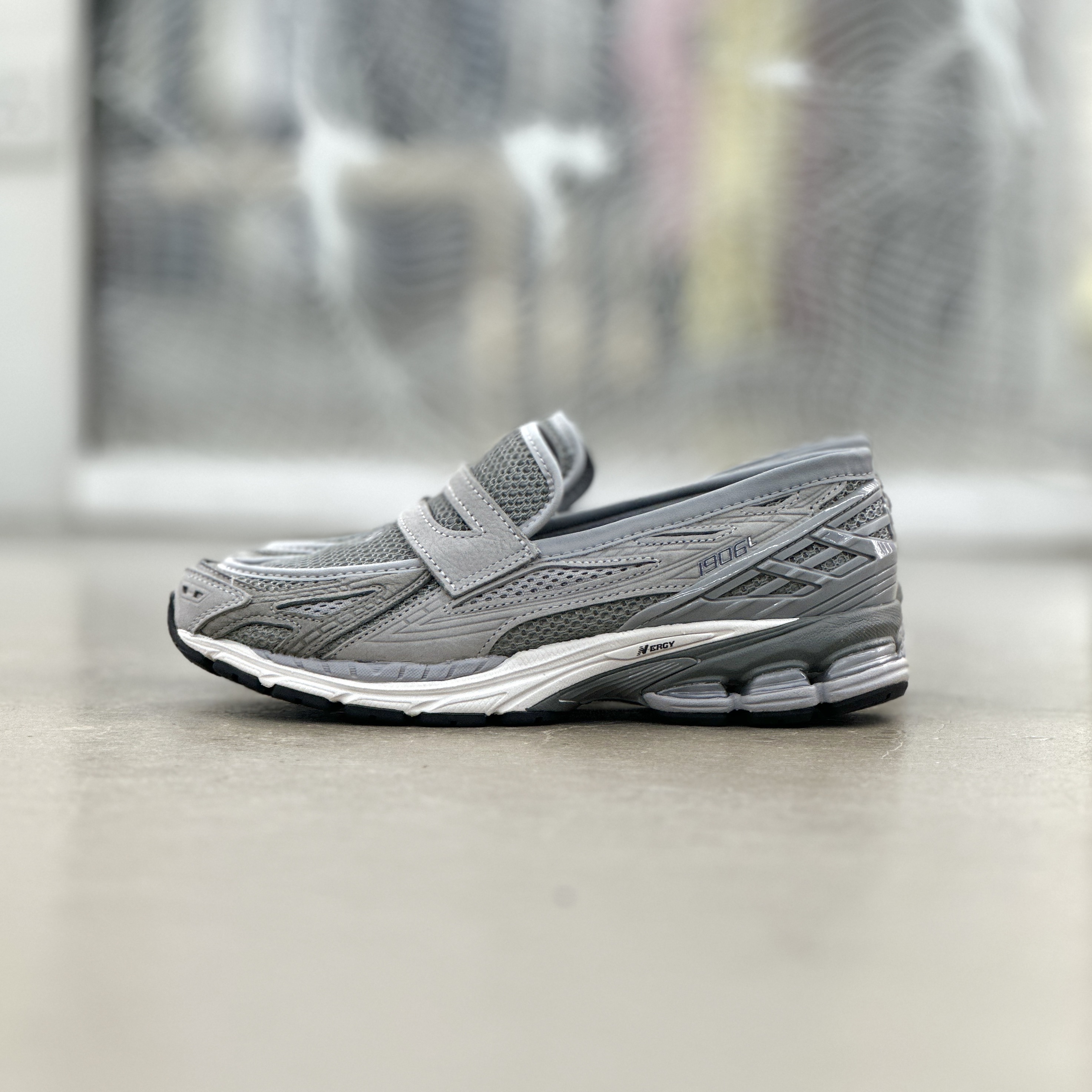 [New Balance] U1906LGR ☆送料込☆ 送料関税込[ニューバランス]U1906LGR☆男女兼用☆大人気☆新作