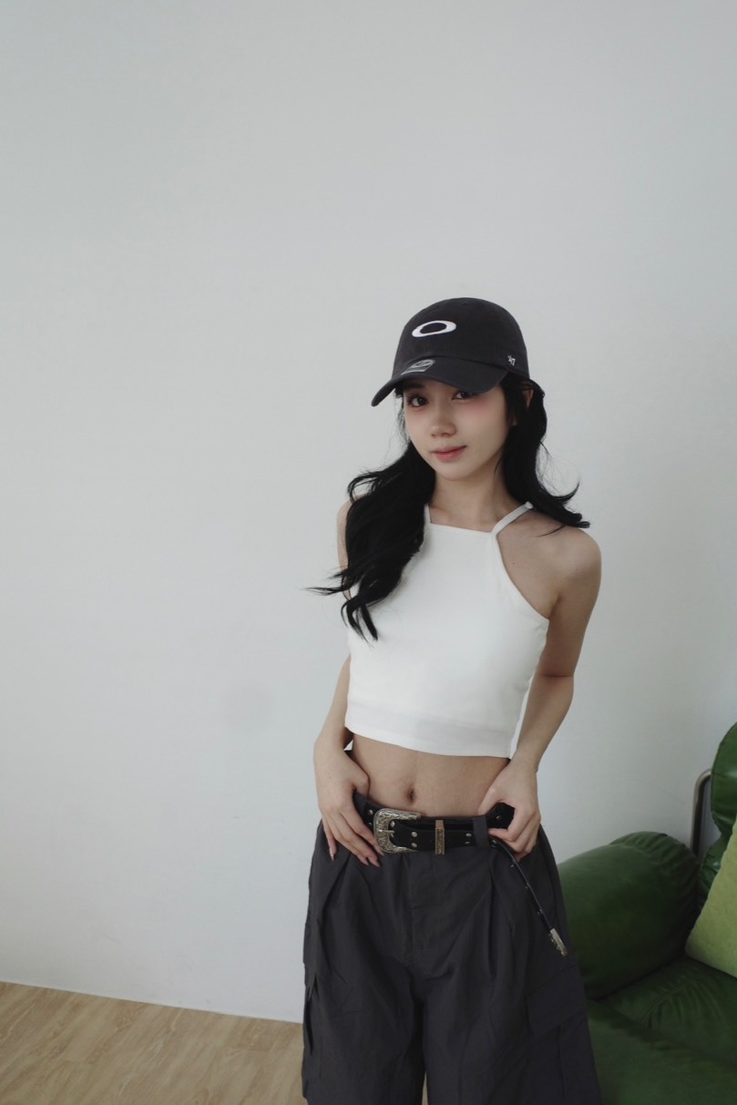 <女裝現貨💗> M01 削肩可調式肩帶胸墊背心 四色