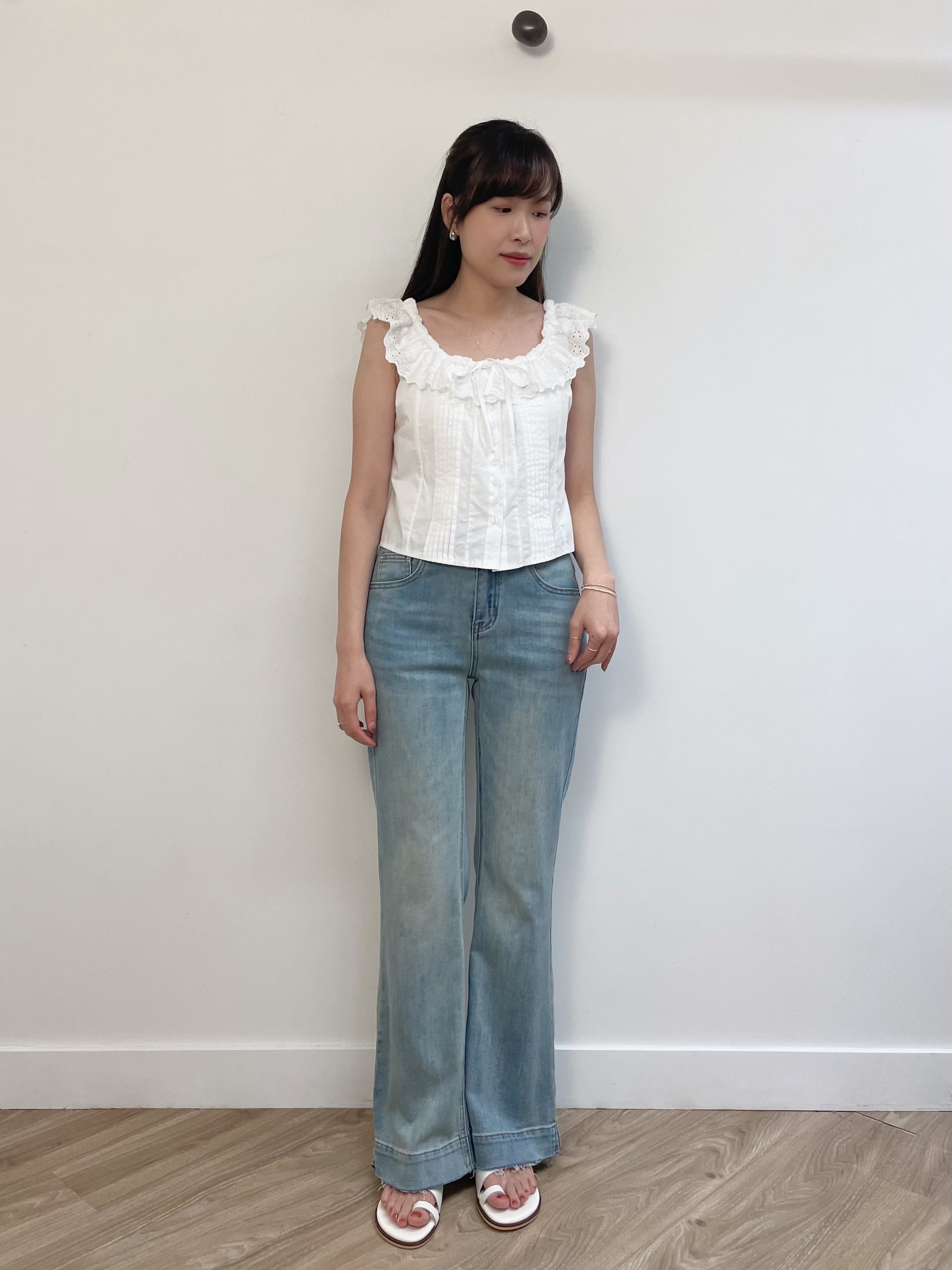 #228N377 那條，長腿! 小喇叭不收邊落地牛仔褲