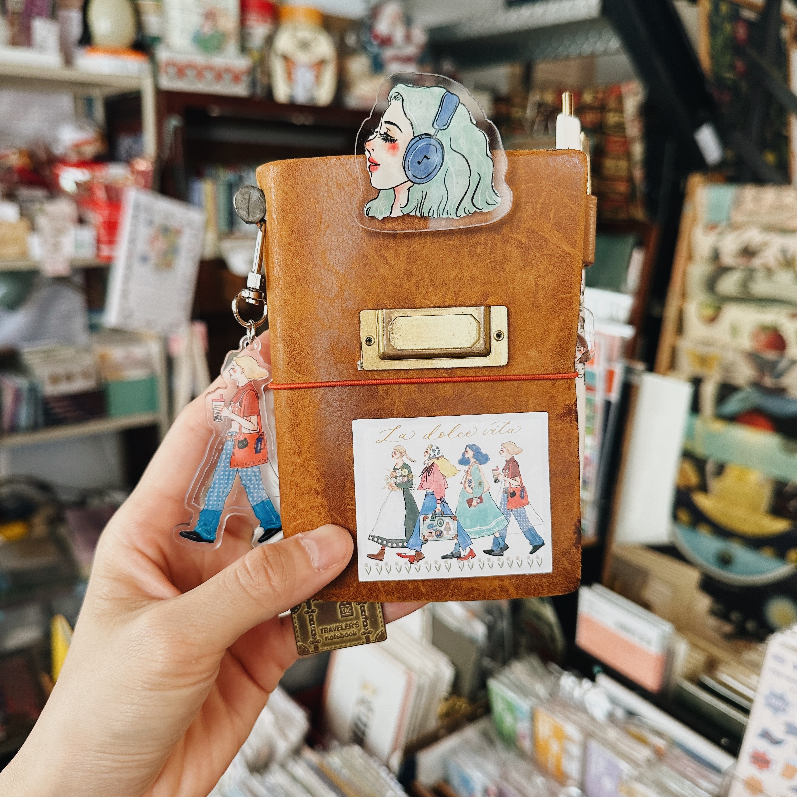 甜蜜生活 「我們快樂地向前走」紀念貼紙 愛治文具房包裝貼紙