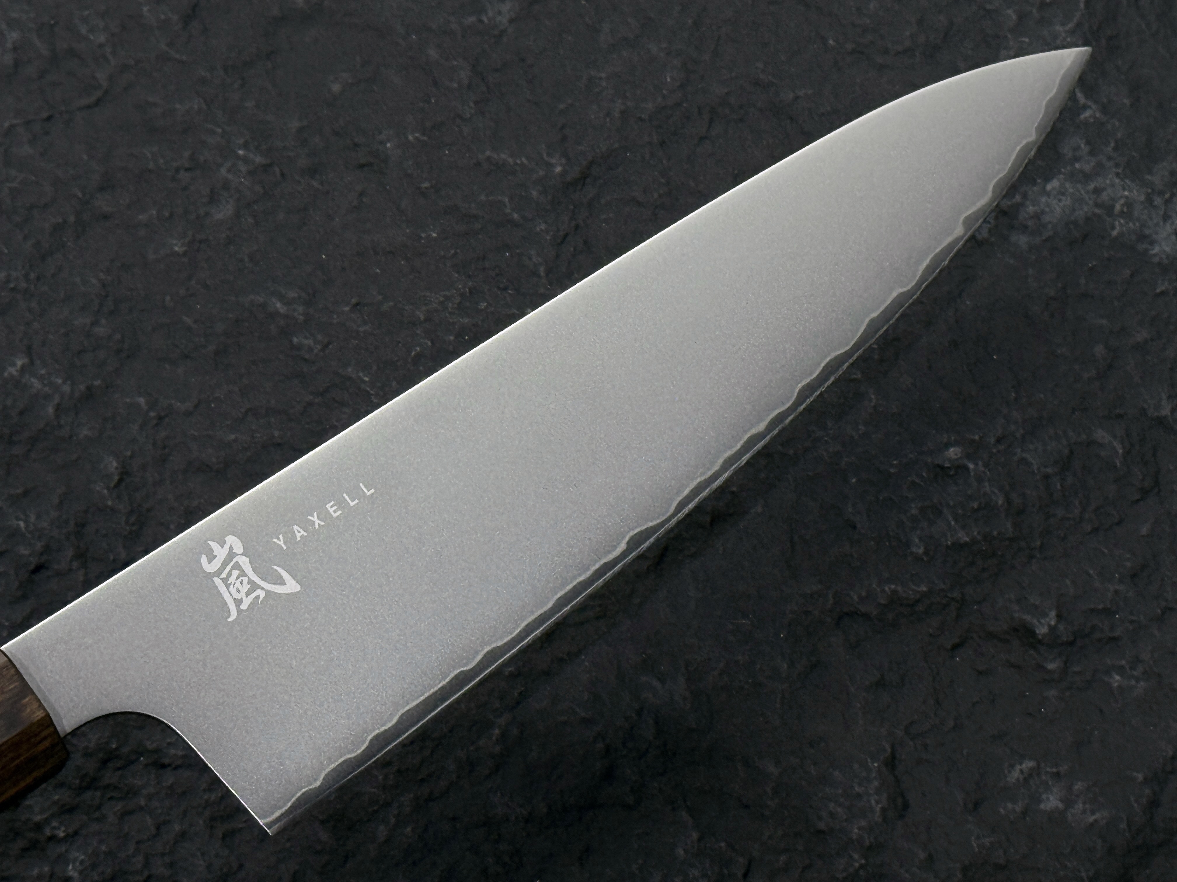 Yaxell 華 MOVAX鋼 牛刀