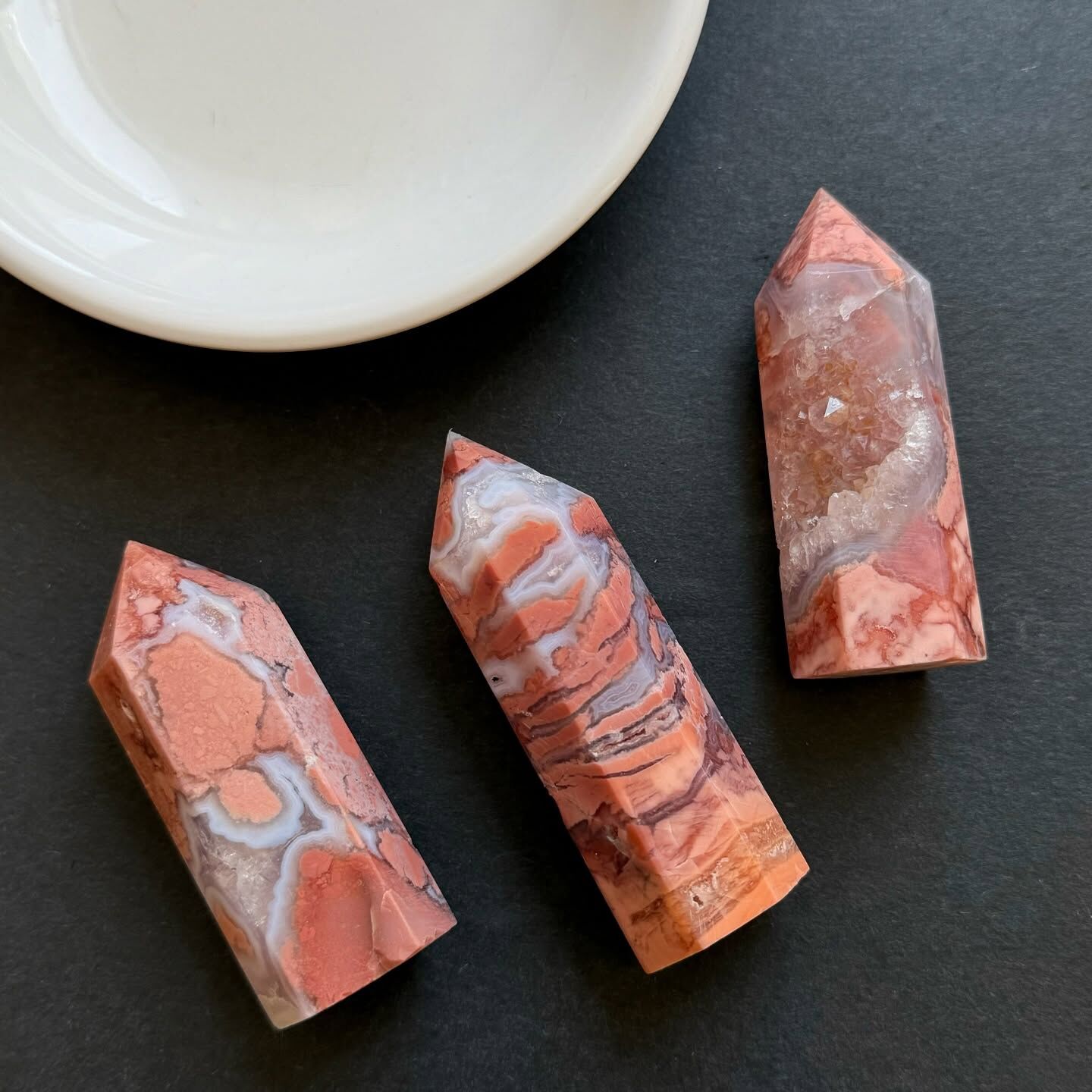 [原石] 粉紅瑪瑙 水晶柱