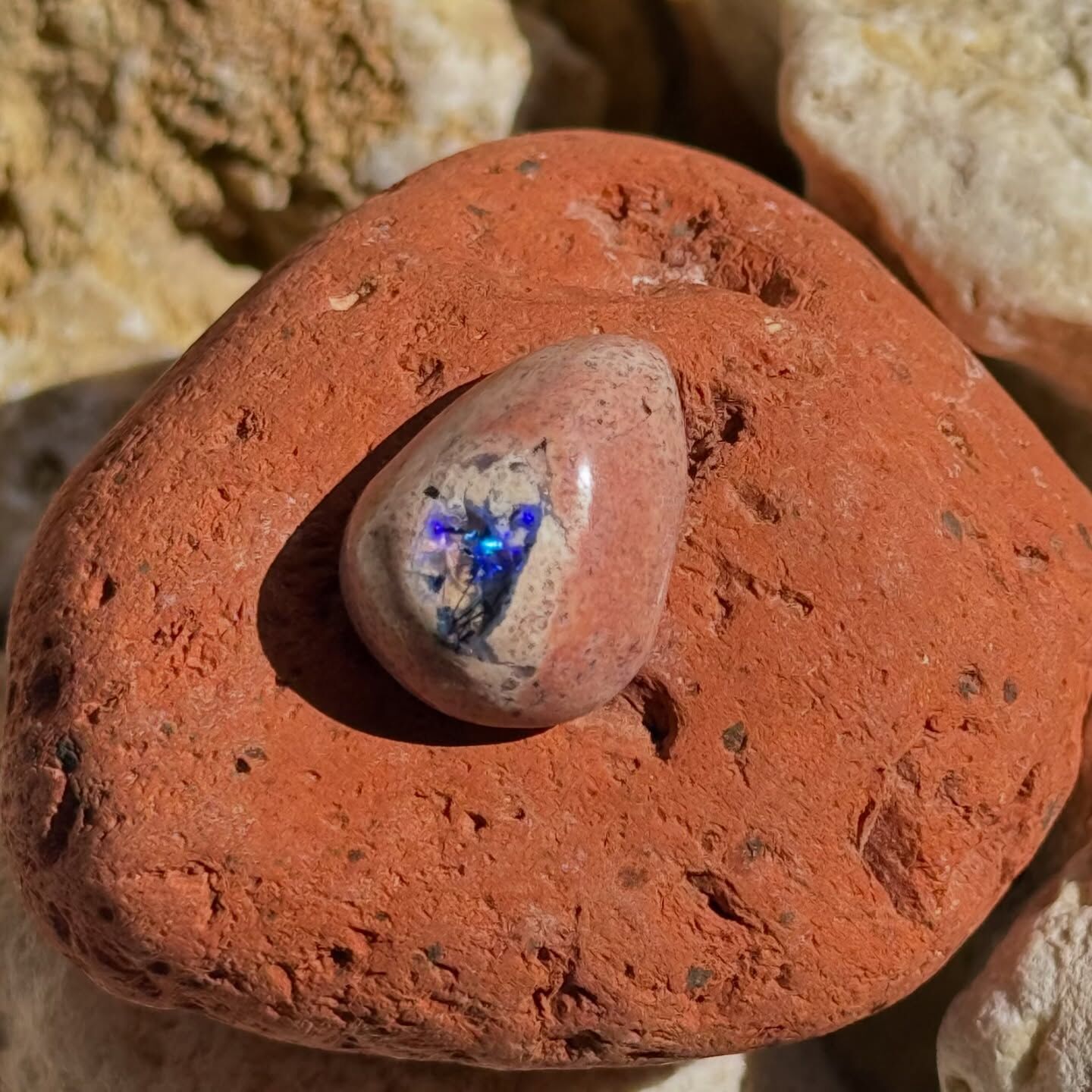 [原石] 墨西哥火蛋白石