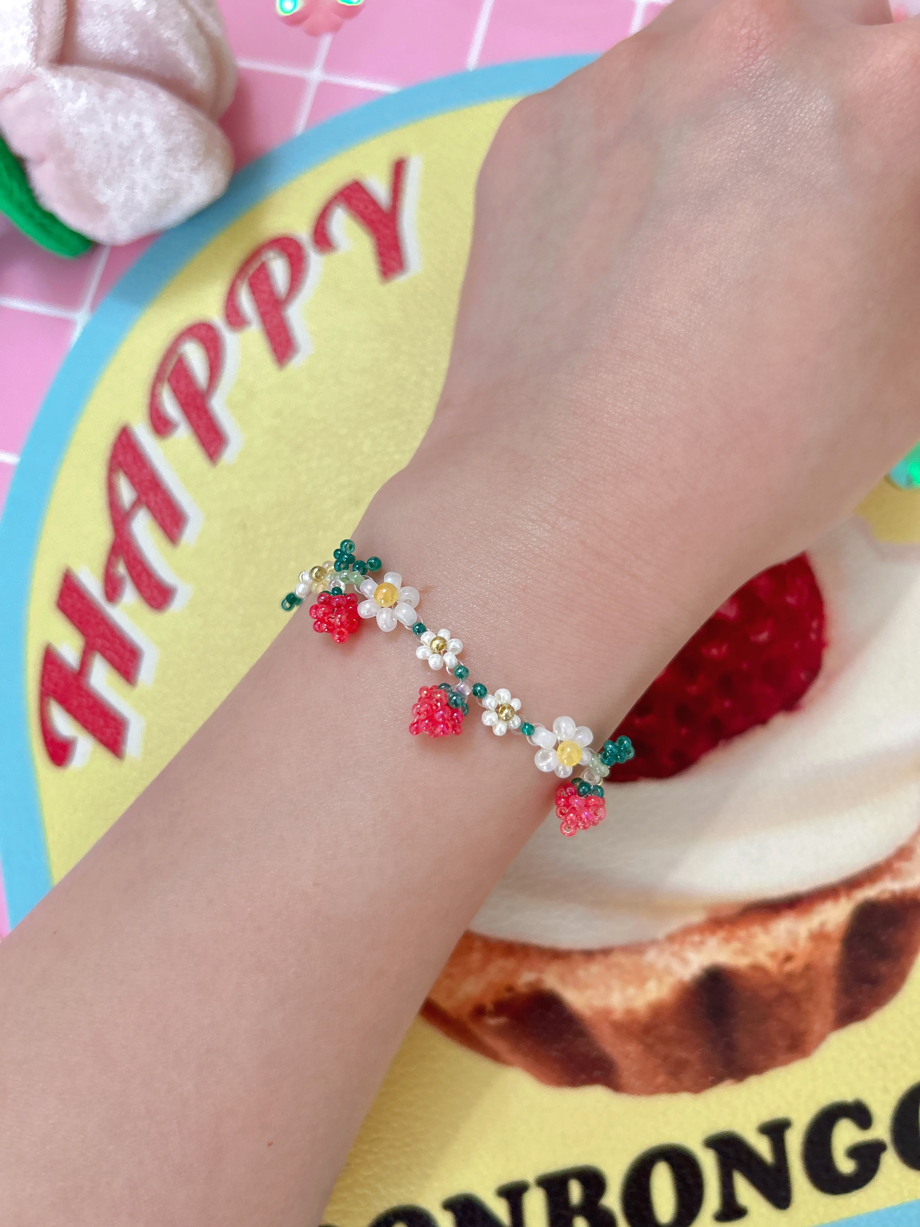 【現貨】泰國手作迷你士多啤梨🍓珠珠手鏈