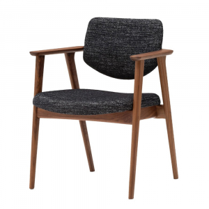 CW68 長扶手餐椅