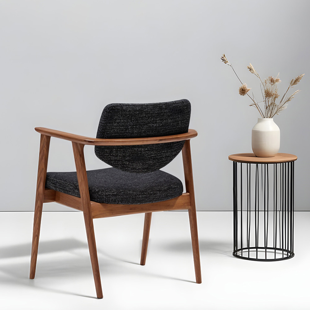 CW68 長扶手餐椅