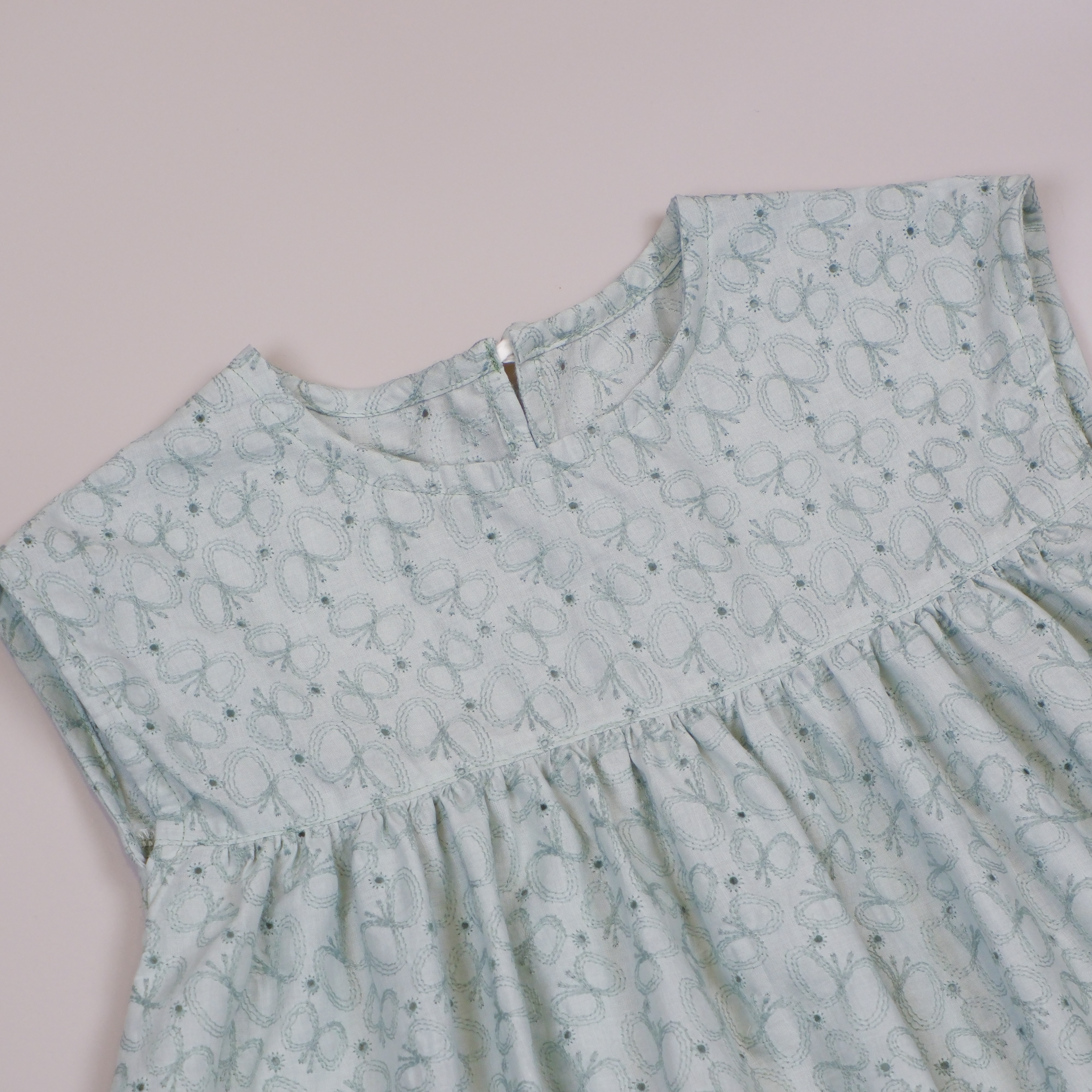 蝴蝶夢語 Butterfly Dreamtalk ⟡ 晨露綠語 ⟡ 手作女童無袖洋裝