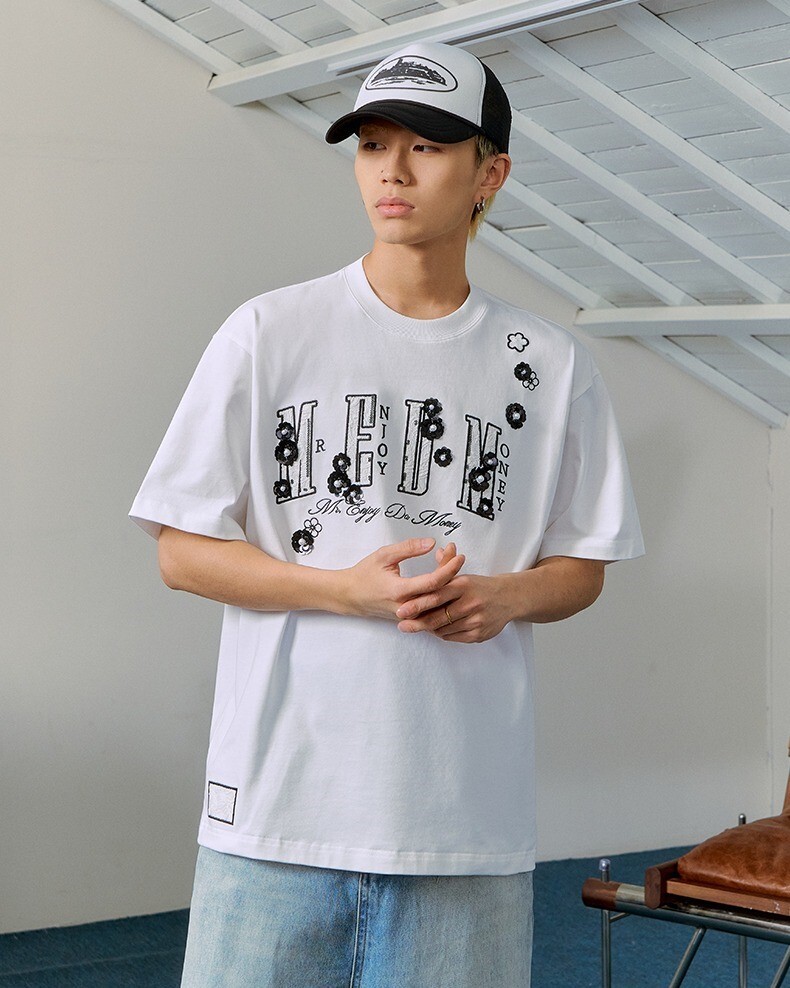 MEDM 蕾絲花朵貼布 刺繡Logo 短袖 T