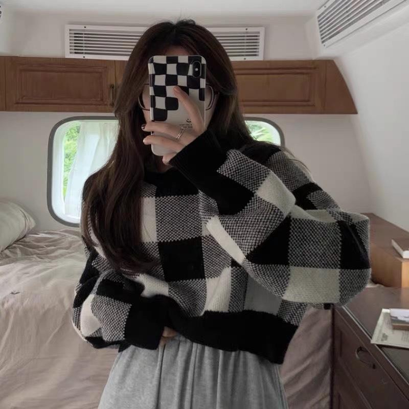 Color-Block Plaid Loose Crop Knit Top