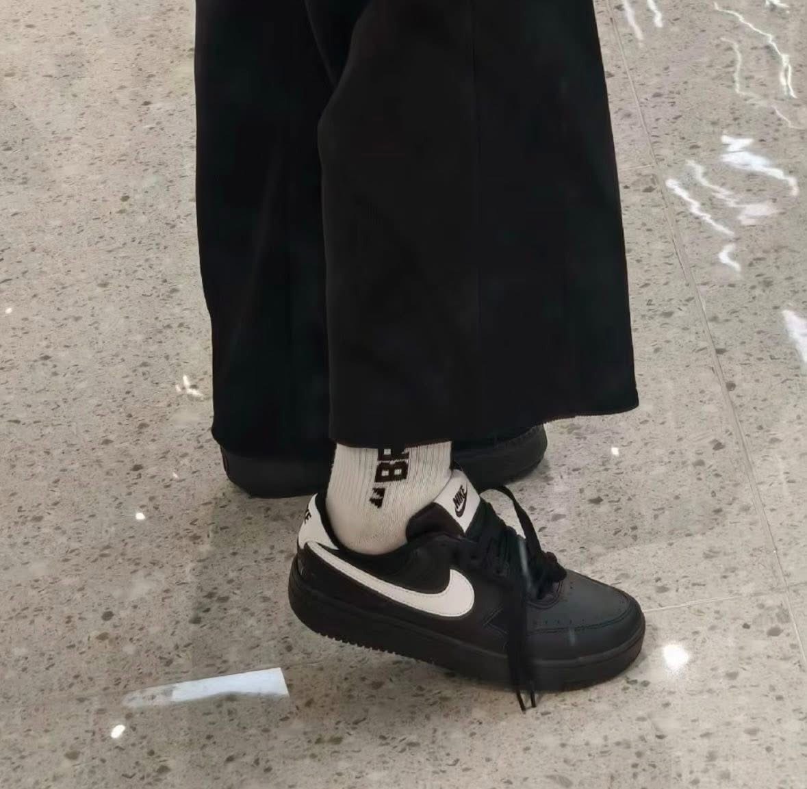 預購 NIKE GAMMA FORCE 黑白大勾