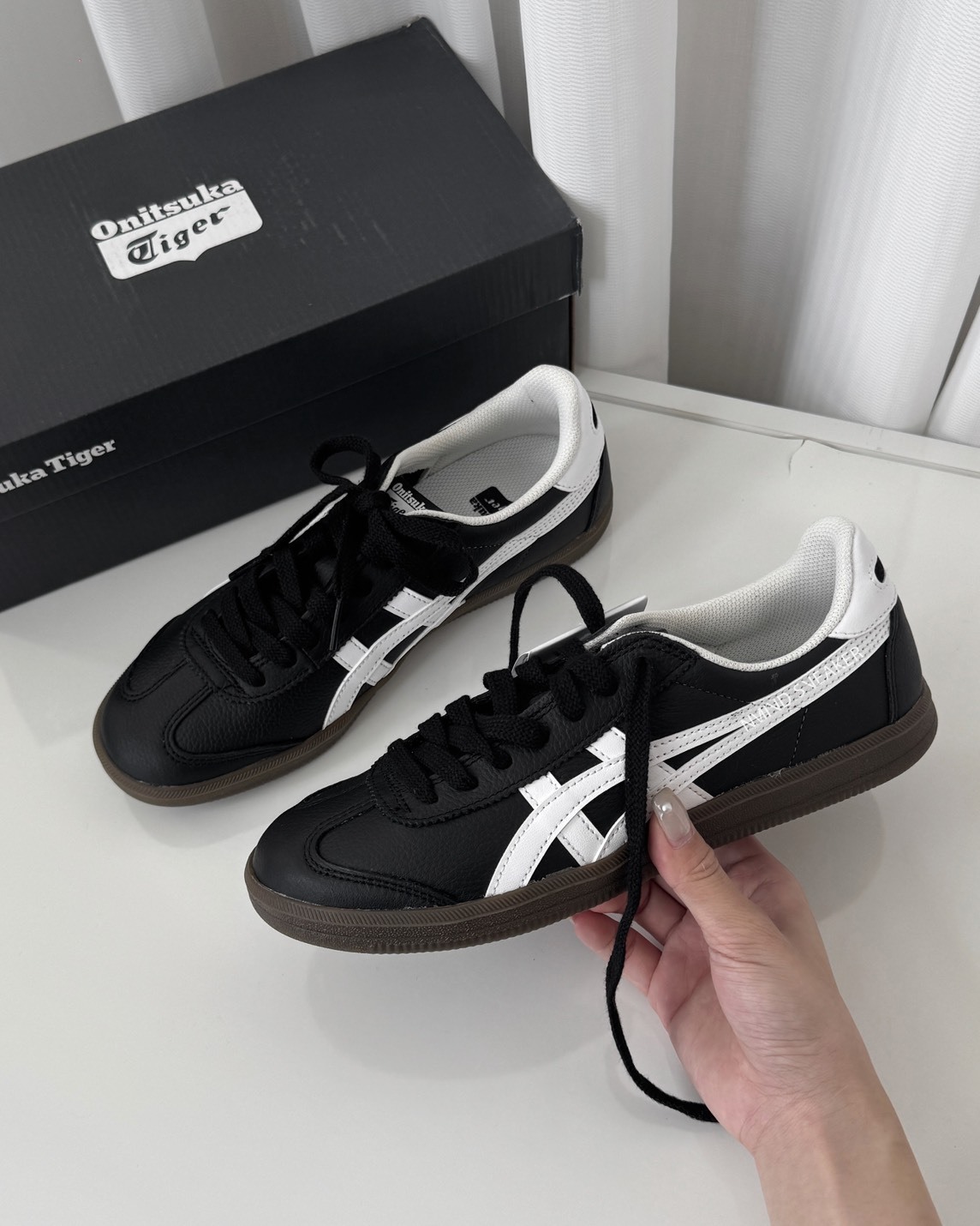 <快速出貨> Onitsuka Tiger 鬼塚虎 TOKUTEN 經典黑白 焦糖底