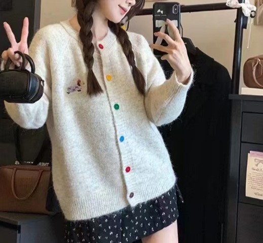 Korean Round-Neck Puppy Button Knit Cardigan