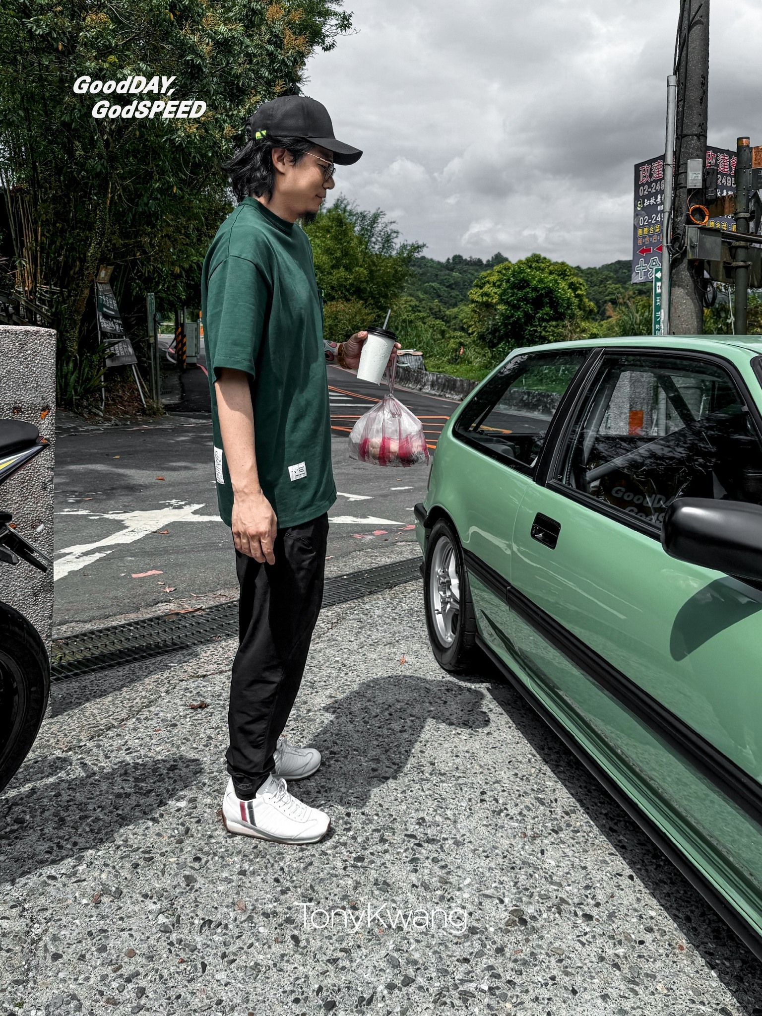 解放自由 x TonyKwang 聯名款，圓領口袋短袖Tee