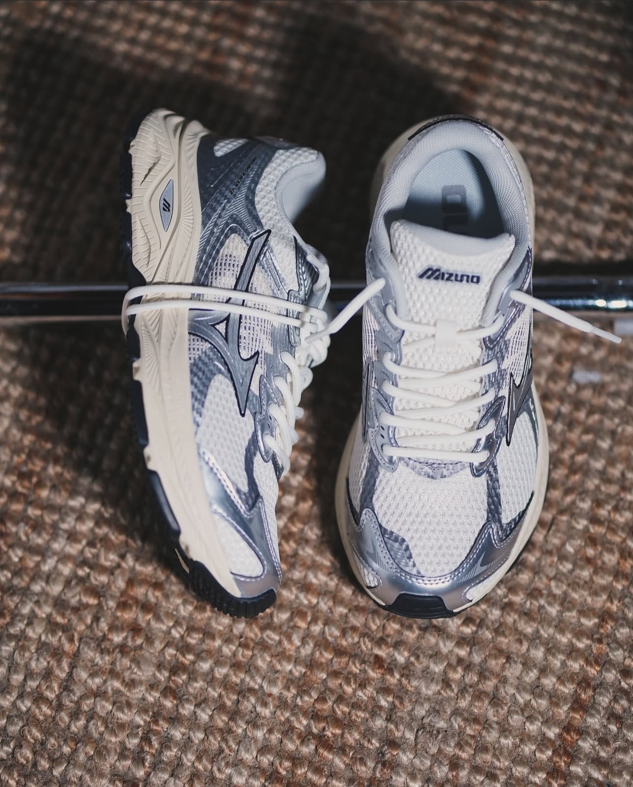 現貨|Mizuno Racer V2 Cream/Silver