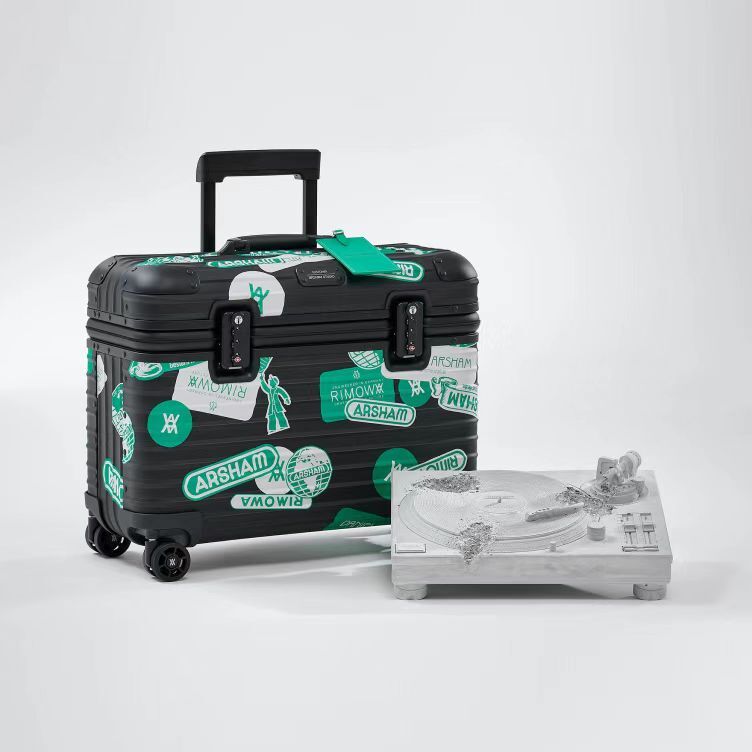 Daniel Arsham x Rimowa Eroded Turnable White with Black Pilot Case