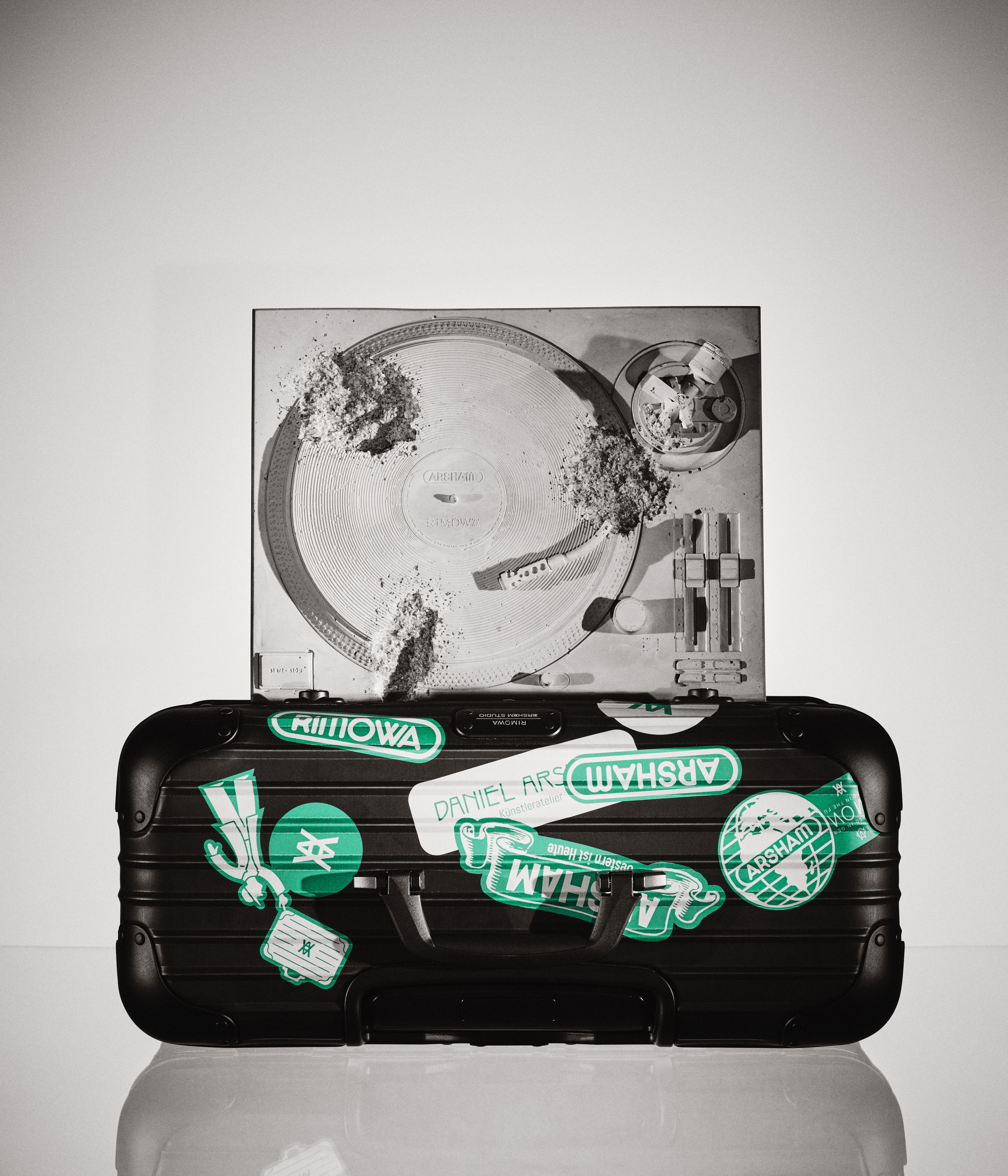 Daniel Arsham x Rimowa Eroded Turnable White with Black Pilot Case