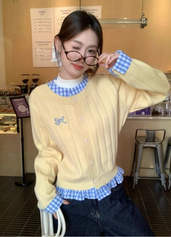 Korean Plaid Creamy Knit Cardigan