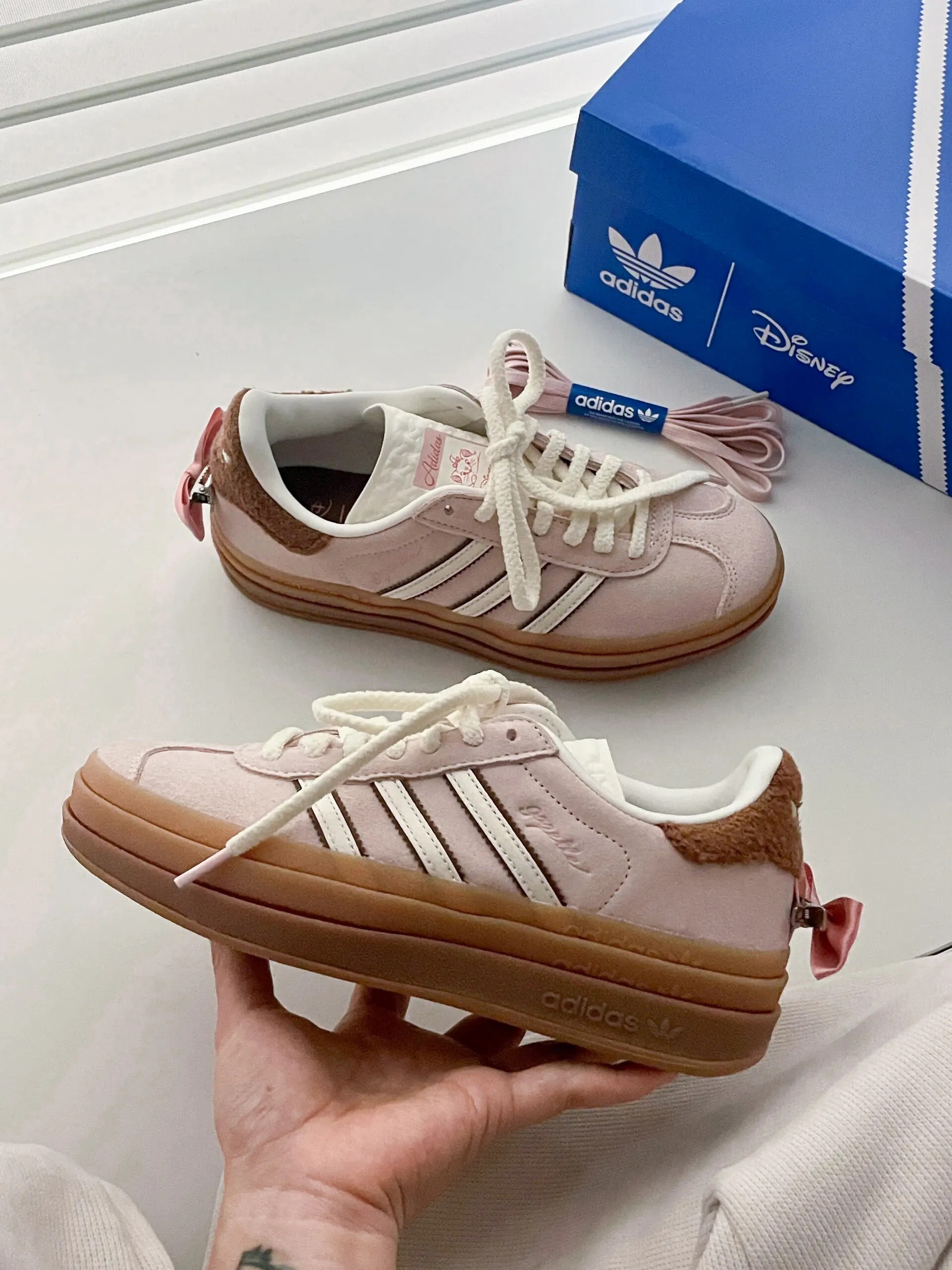【逢甲FUZZY】Disney X Adidas Gazelle Bold 櫻花粉 焦糖底 瑪麗貓 蝴蝶結 迪士尼 厚底 增高 JR4244