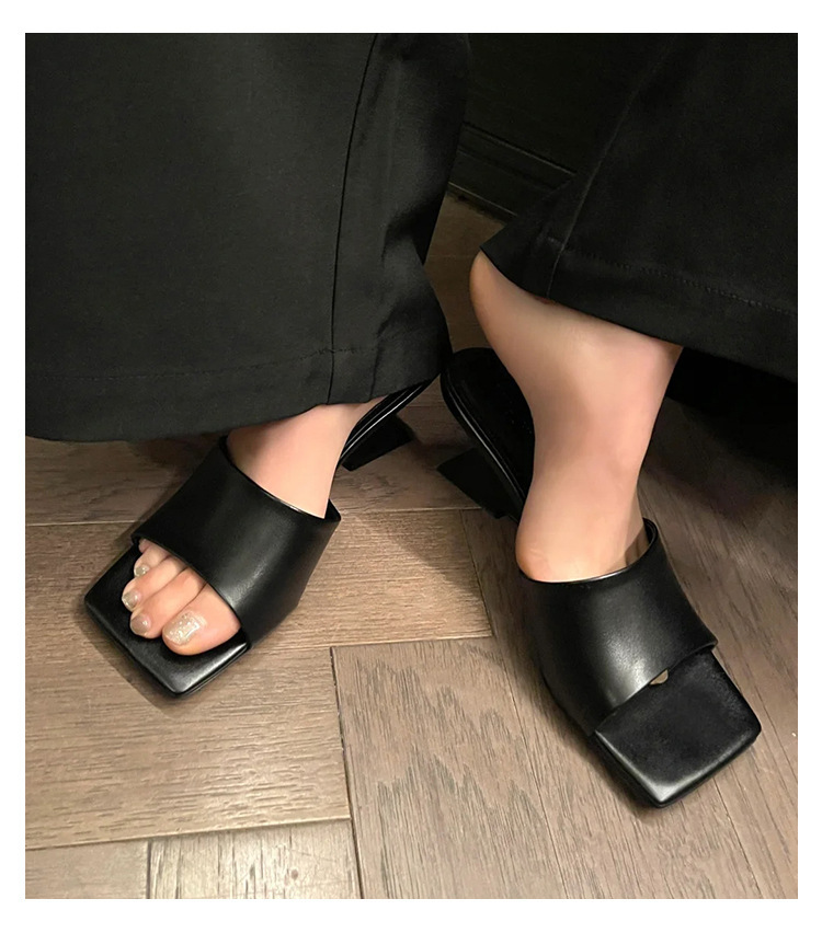 造型偰型根 方頭簡約跟拖(35-39)(黑/銀/白)