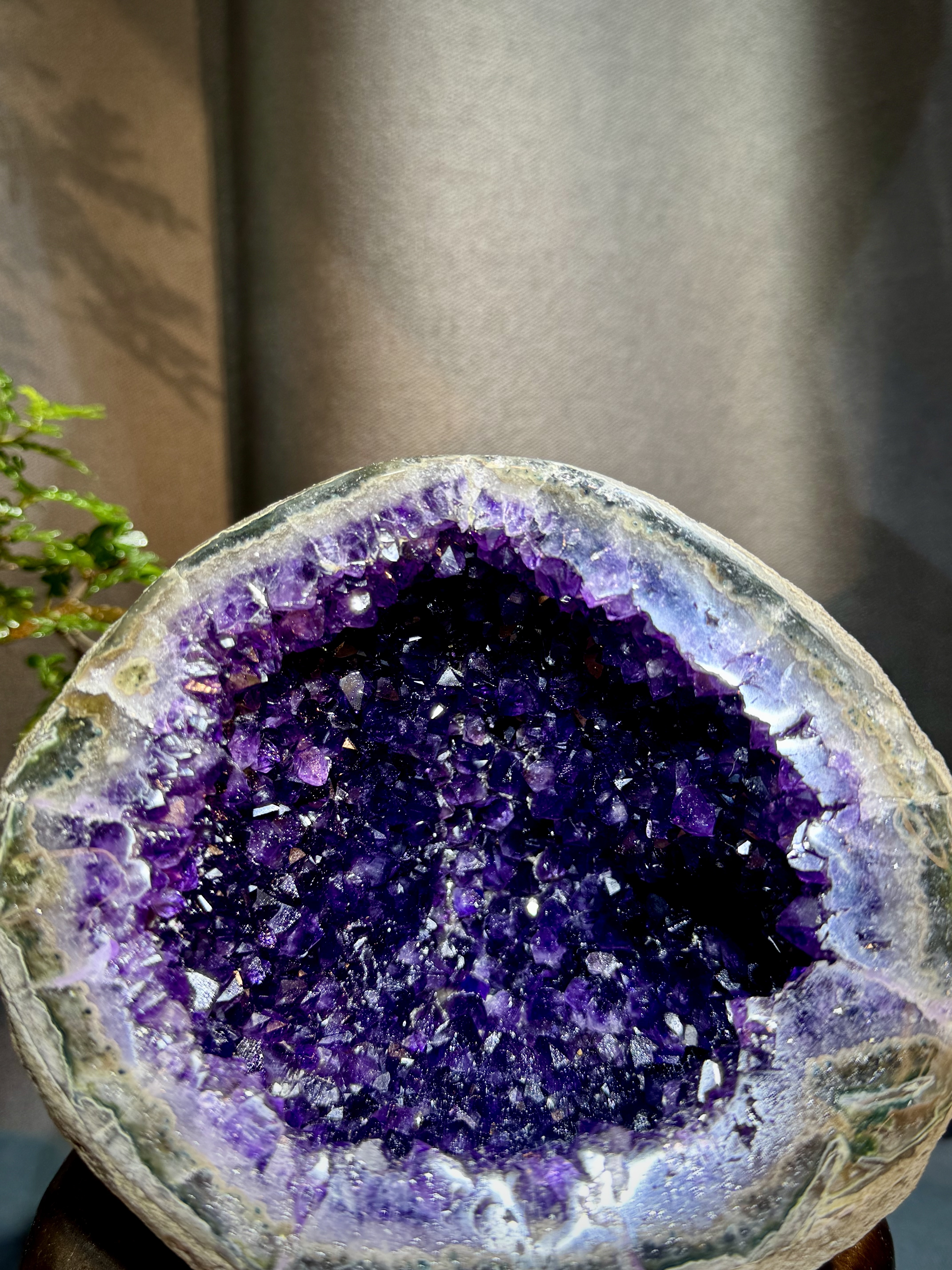 帝王紫水晶晶洞 7018