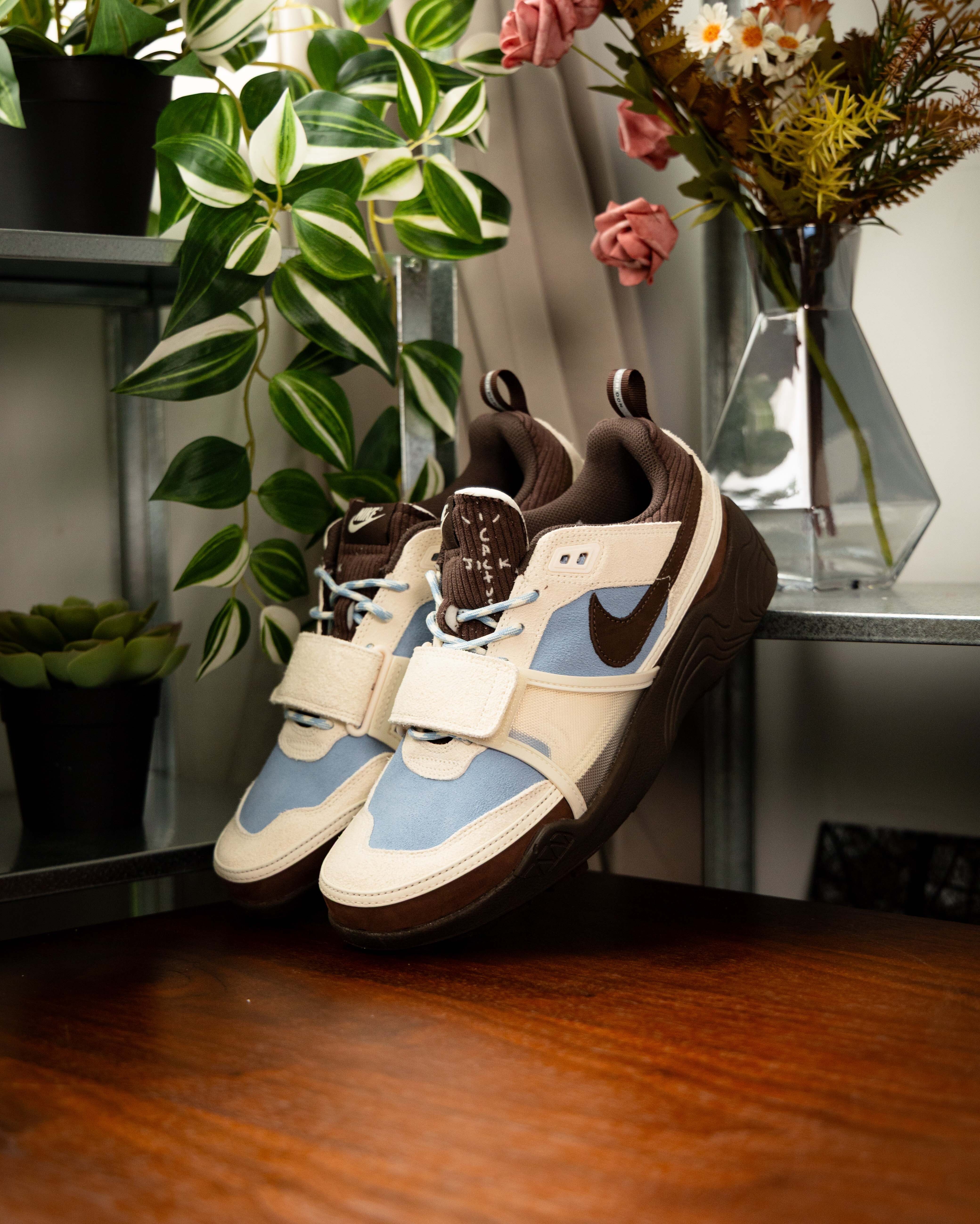 -(D4abc)-TRAVIS SCOTT X NIKE ZOOM FIELD JAXX PALE IVORY AND LECHE BLUE 奶藍 巴洛克棕 男女同款-HQ3072 400