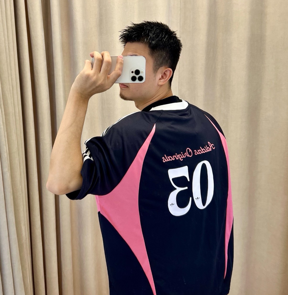 adidas Originals Oversized V領條紋數字T恤 女款 黑色