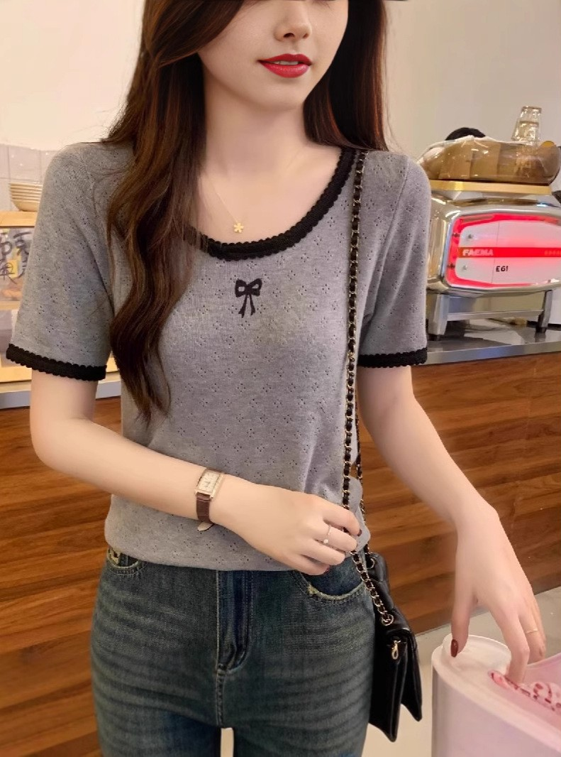 [2 PCS FOR RM50] Sweet & Sassy Cutout Round Neck Tee